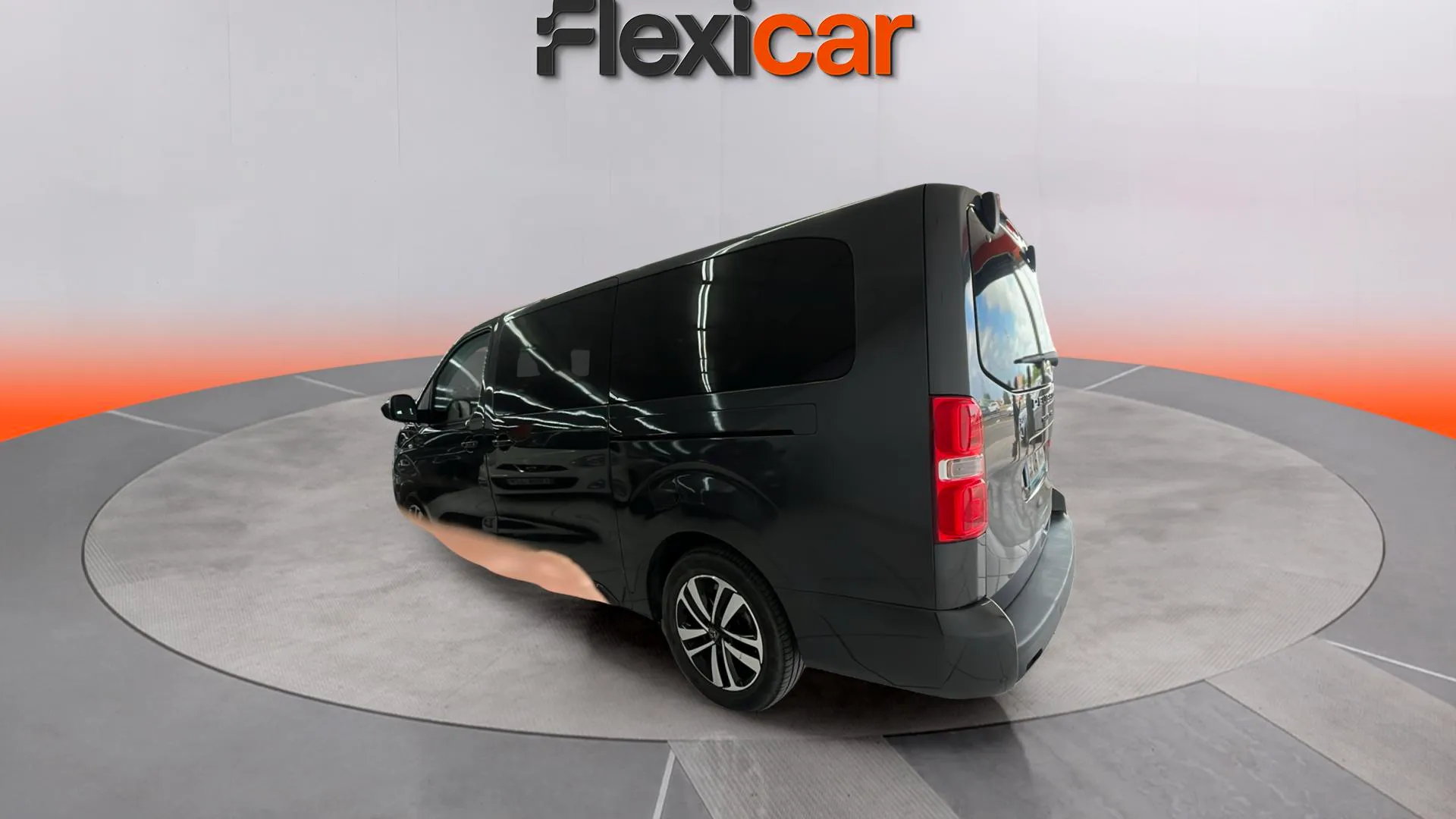 Peugeot Traveller Business Long BlueHDi 180 EAT8 - foto 4