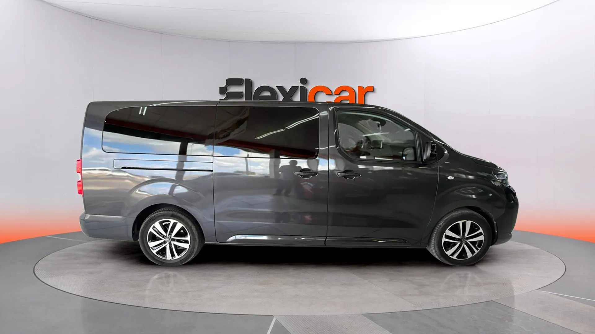 Peugeot Traveller Business Long BlueHDi 180 EAT8 - foto 7