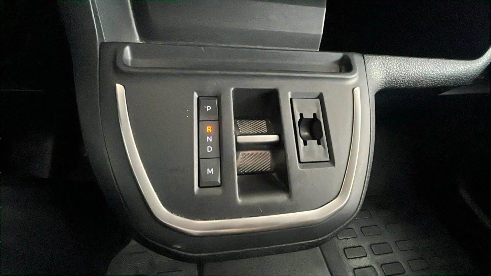 Peugeot Traveller Business Long BlueHDi 180 EAT8 - foto 27
