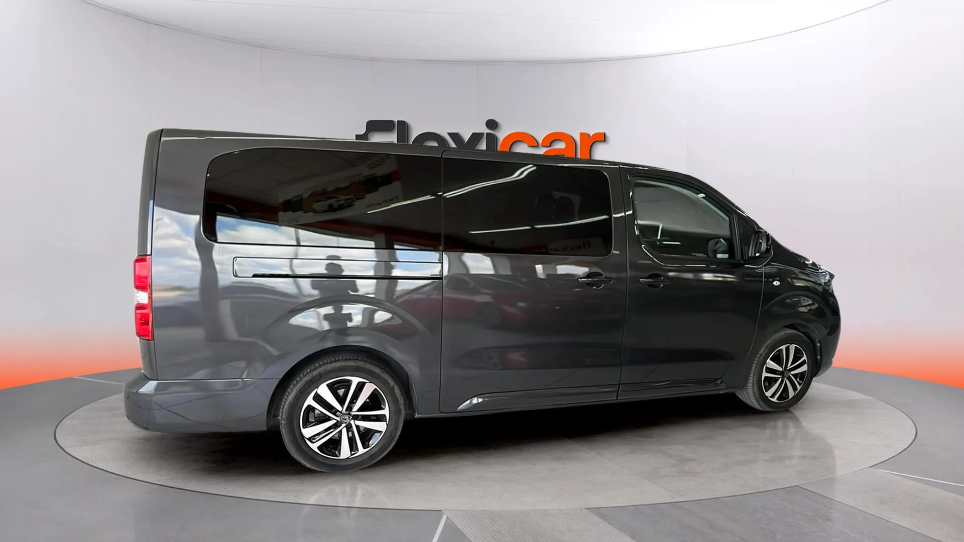 Peugeot Traveller Business Long BlueHDi 180 EAT8 - foto 6