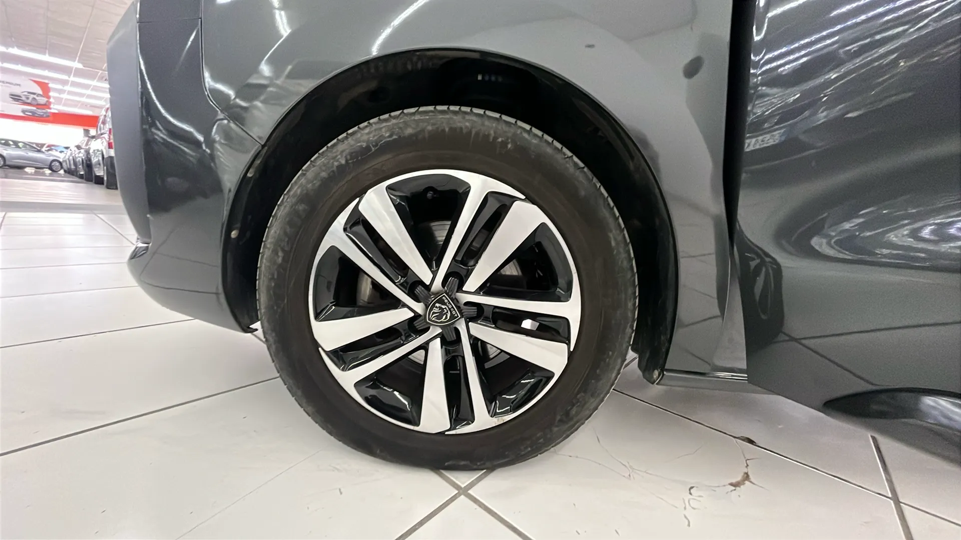 Peugeot Traveller Business Long BlueHDi 180 EAT8 - foto 17