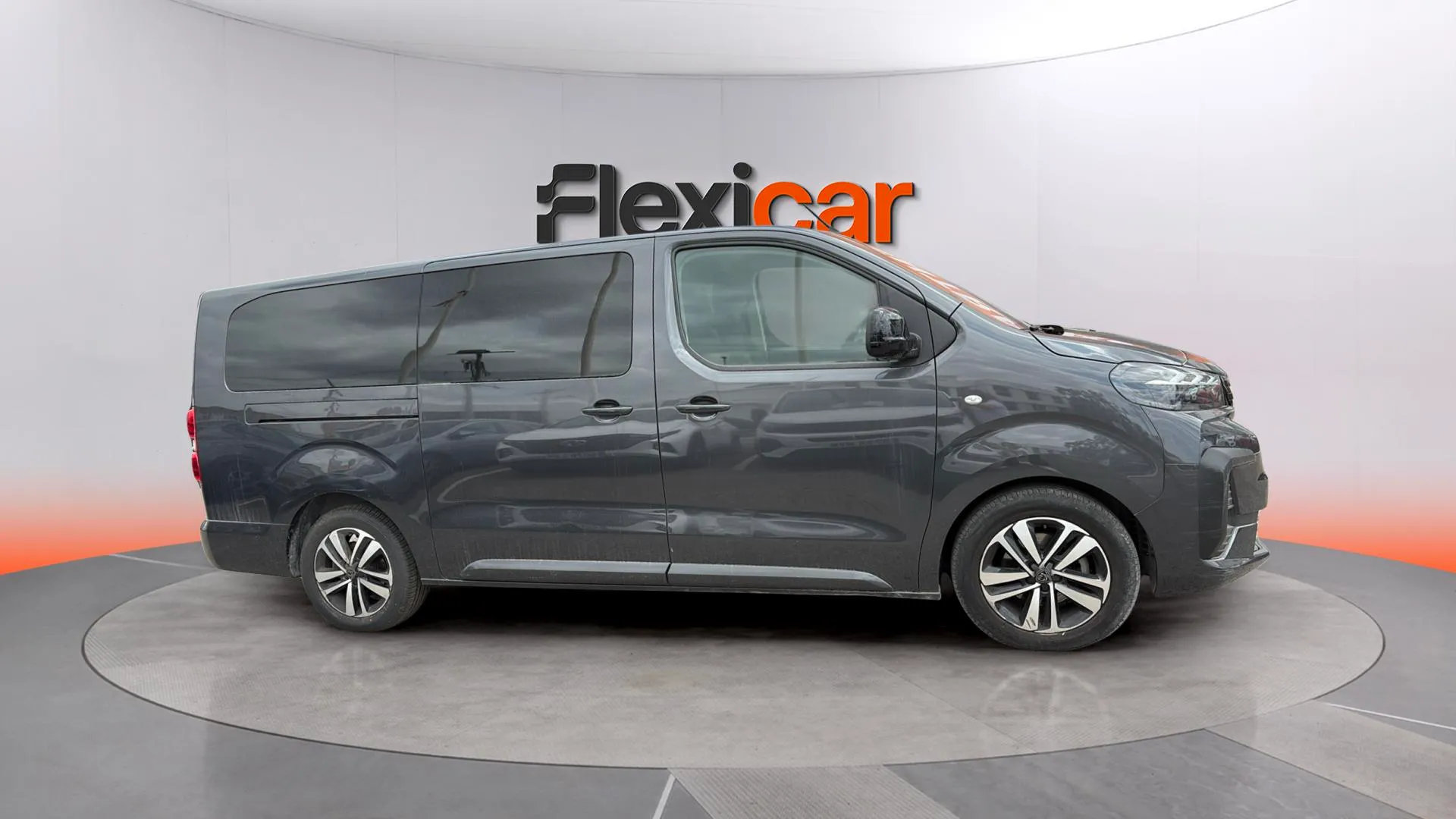 Peugeot Traveller Business Long BlueHDi 180 EAT8 - foto 3