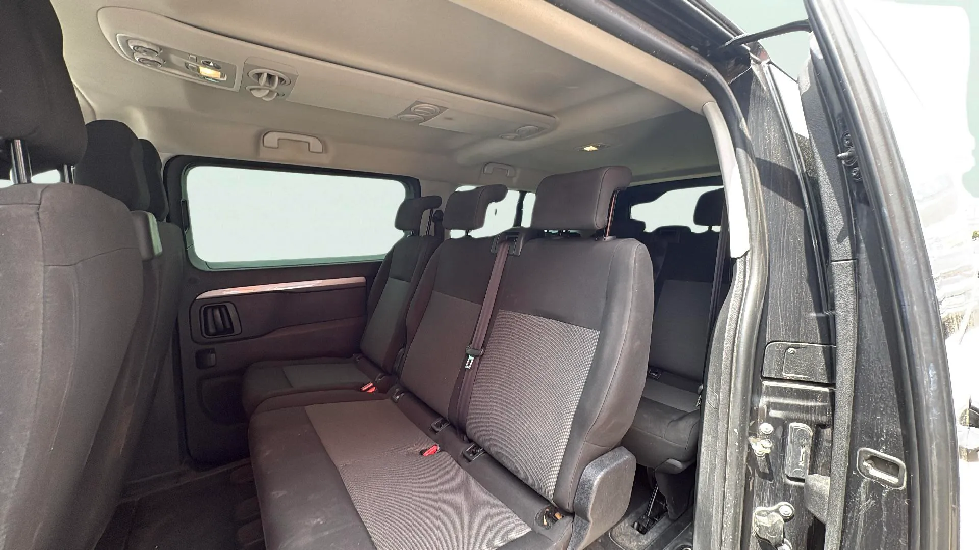 Peugeot Traveller Business Long BlueHDi 180 EAT8 - foto 15