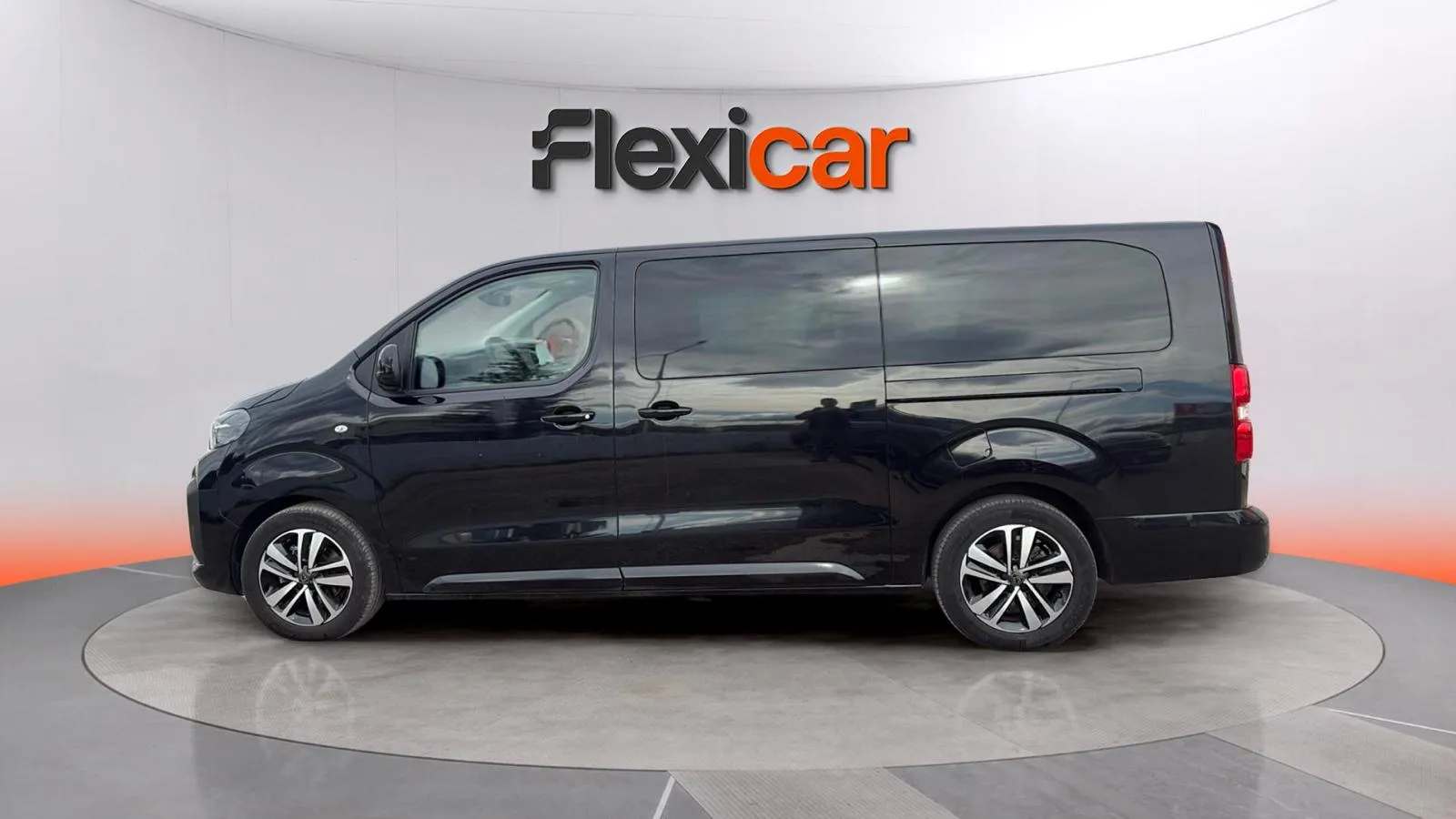 Peugeot Traveller Business Long BlueHDi 180 EAT8 - foto 4