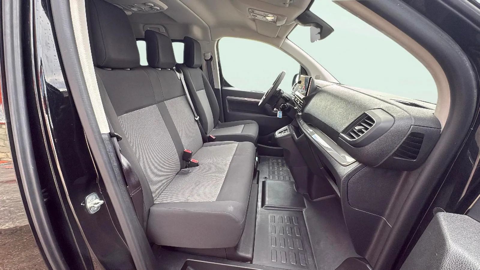 Peugeot Traveller Business Long BlueHDi 180 EAT8 - foto 12