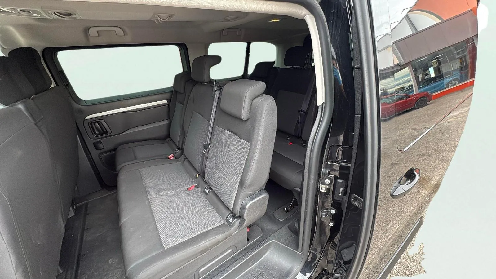 Peugeot Traveller Business Long BlueHDi 180 EAT8 - foto 13
