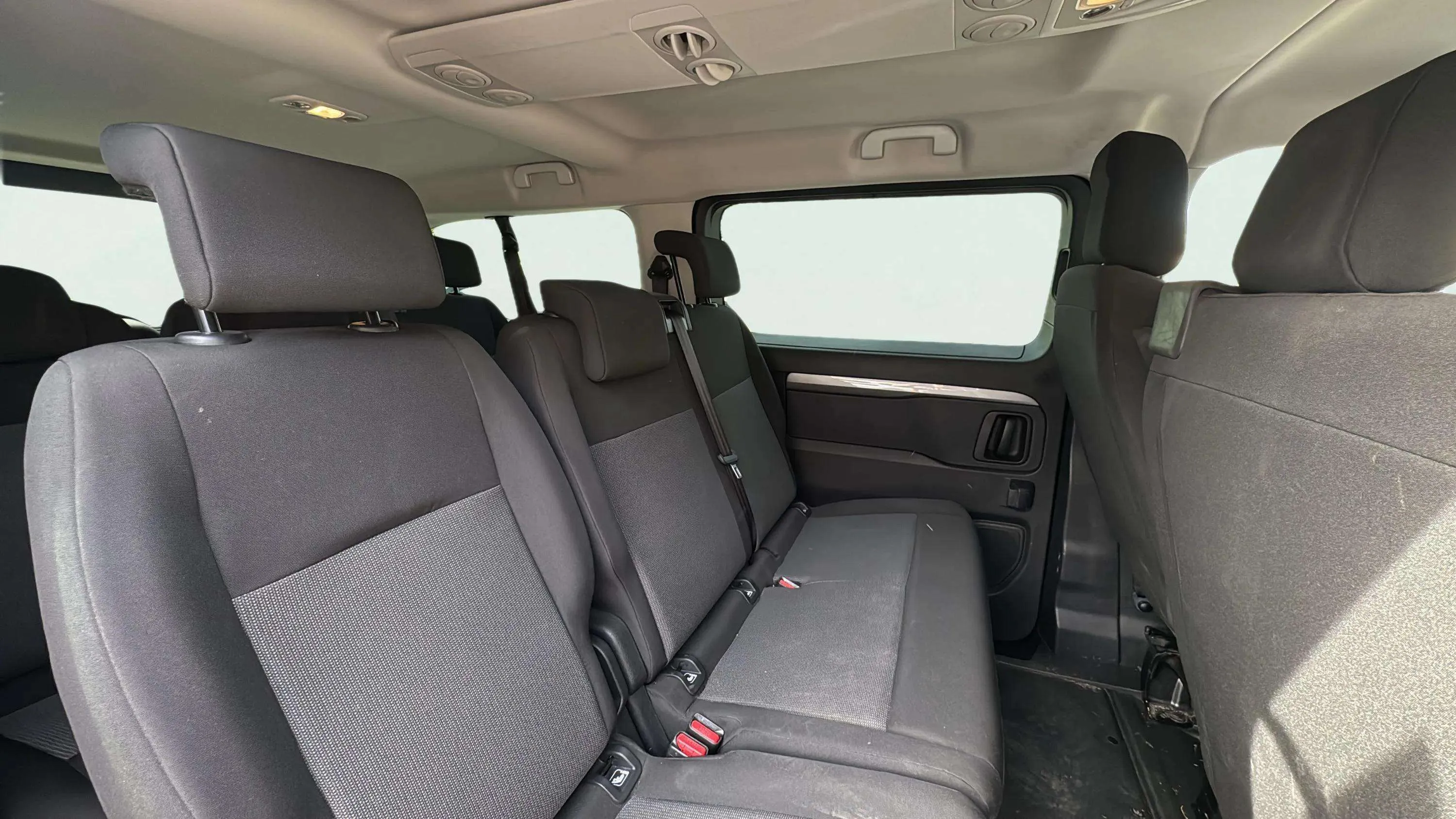 Peugeot Traveller Business Long BlueHDi 180 EAT8 - foto 19