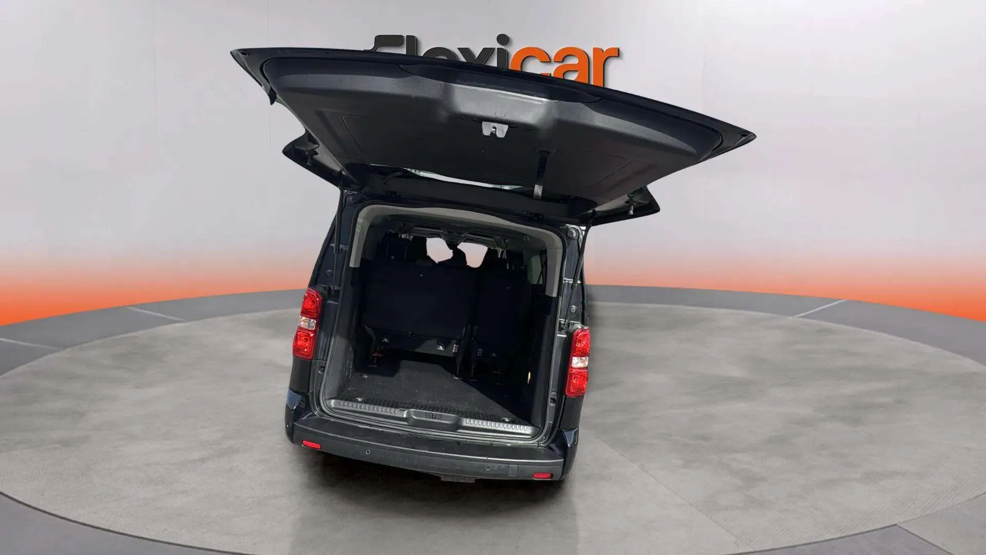 Peugeot Traveller Business Long BlueHDi 180 EAT8 - foto 8