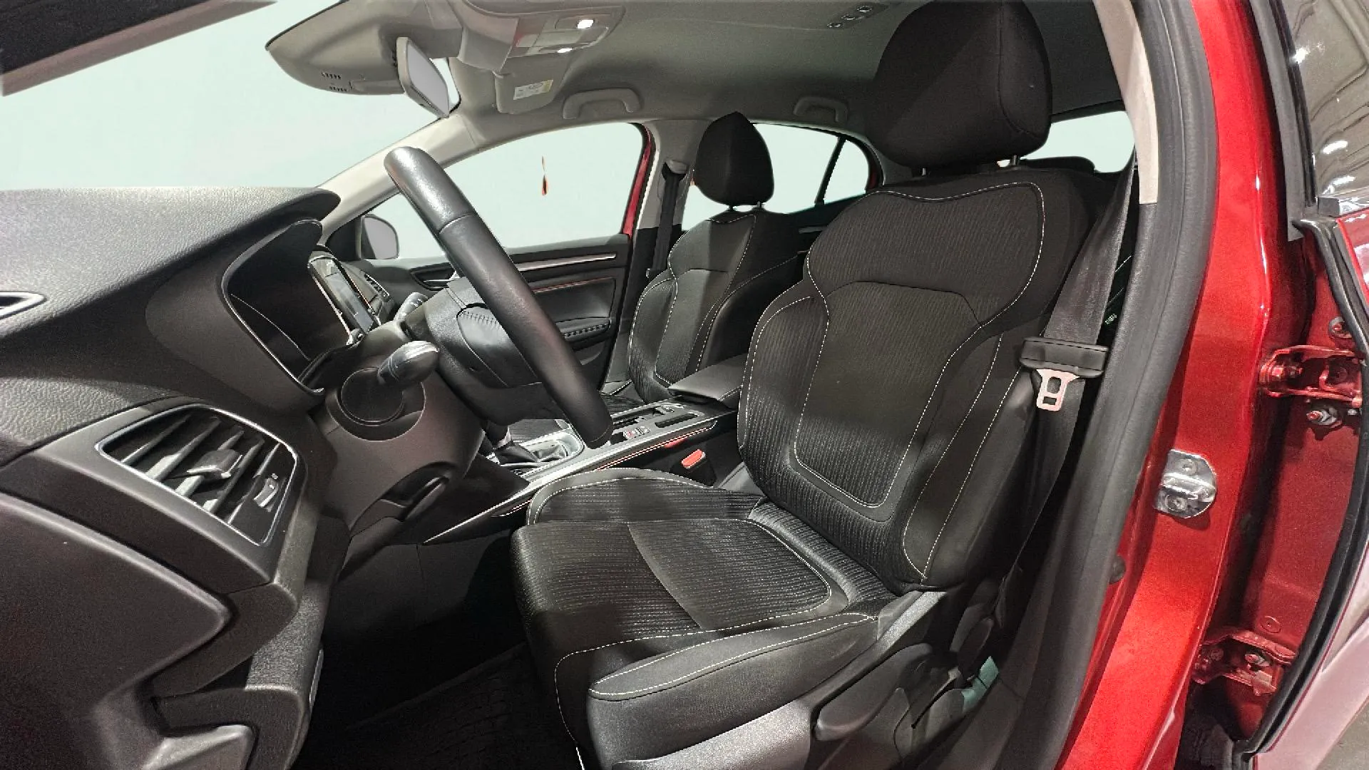 Renault Mégane Bose TCe EDC - foto 19