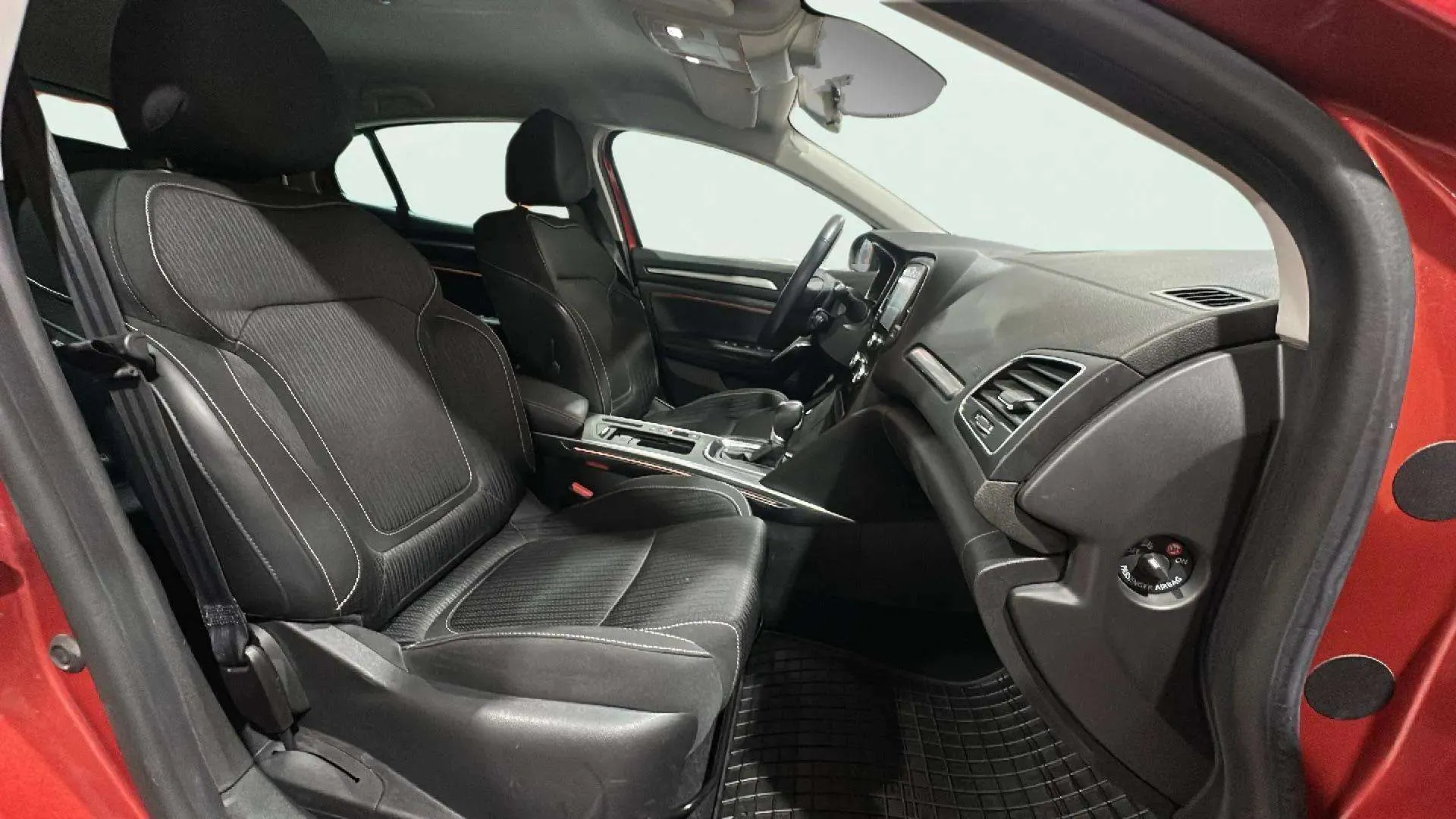 Renault Mégane Bose TCe EDC - foto 10