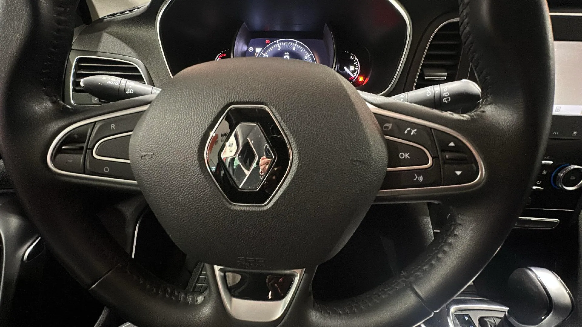 Renault Mégane Bose TCe EDC - foto 28
