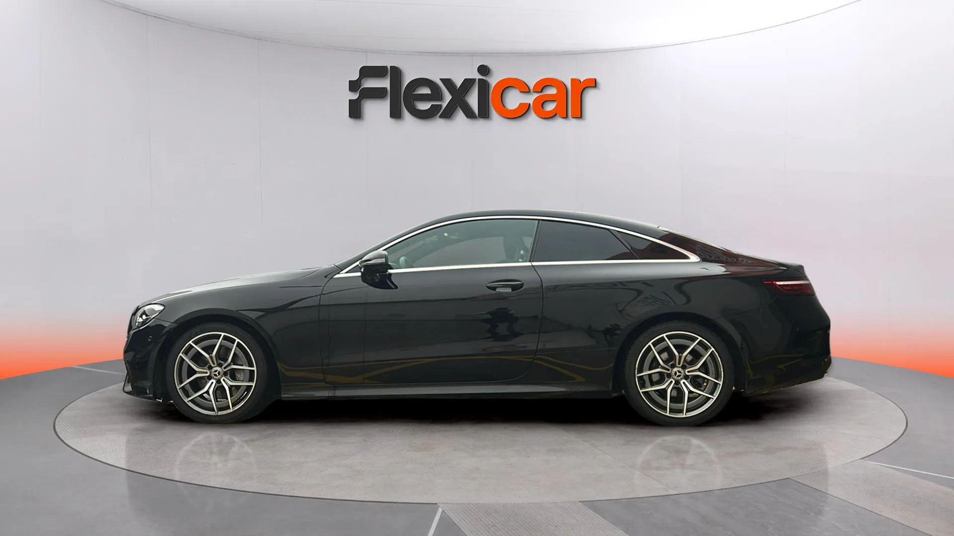 Mercedes-Benz Clase E Coupé E 220 d - foto 4