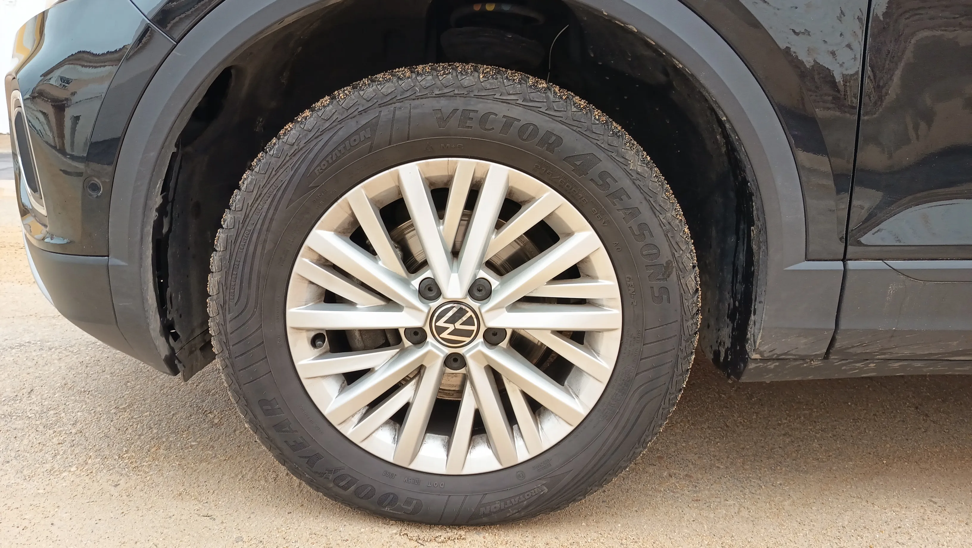 Volkswagen T-Roc 1.0 TSI - foto 21