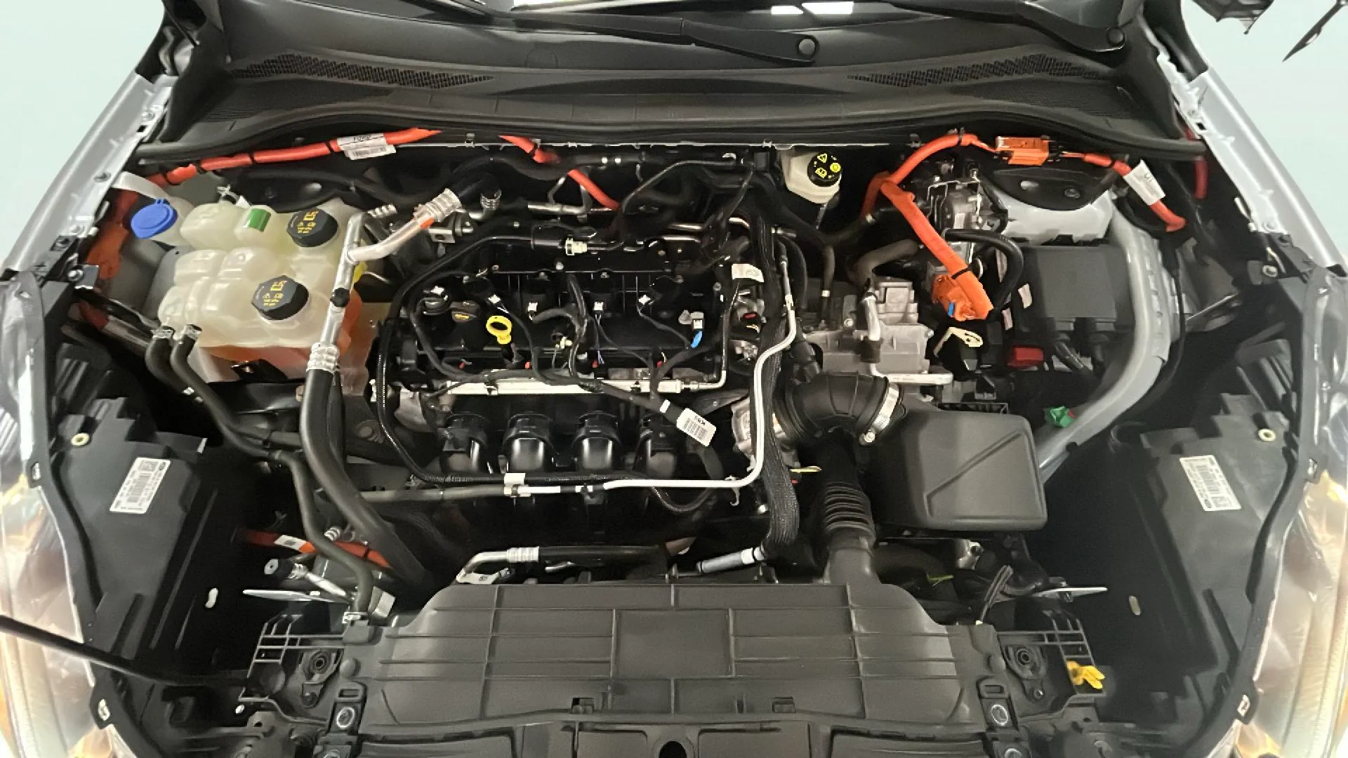 Ford Kuga ST-Line X 2.5 Duratec PHEV - foto 18