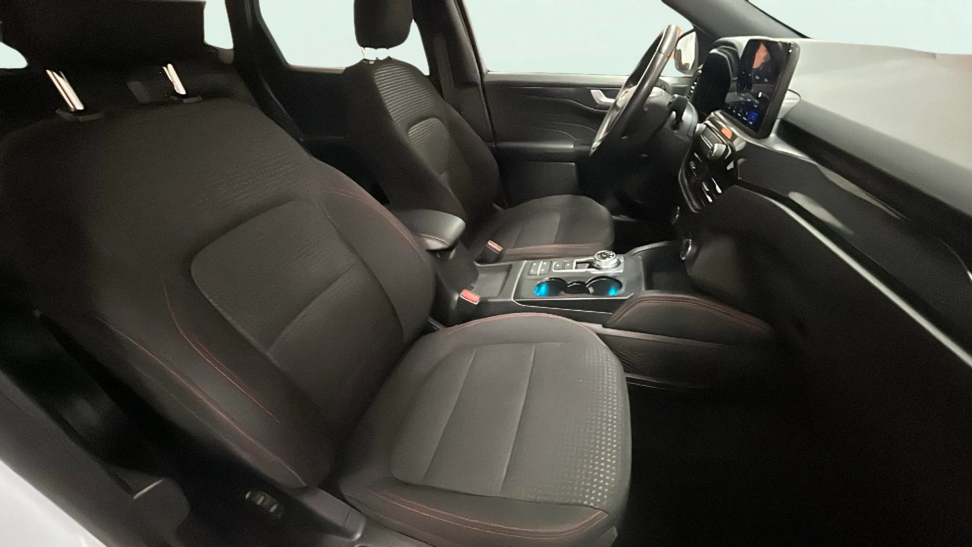 Ford Kuga ST-Line X 2.5 Duratec PHEV - foto 12