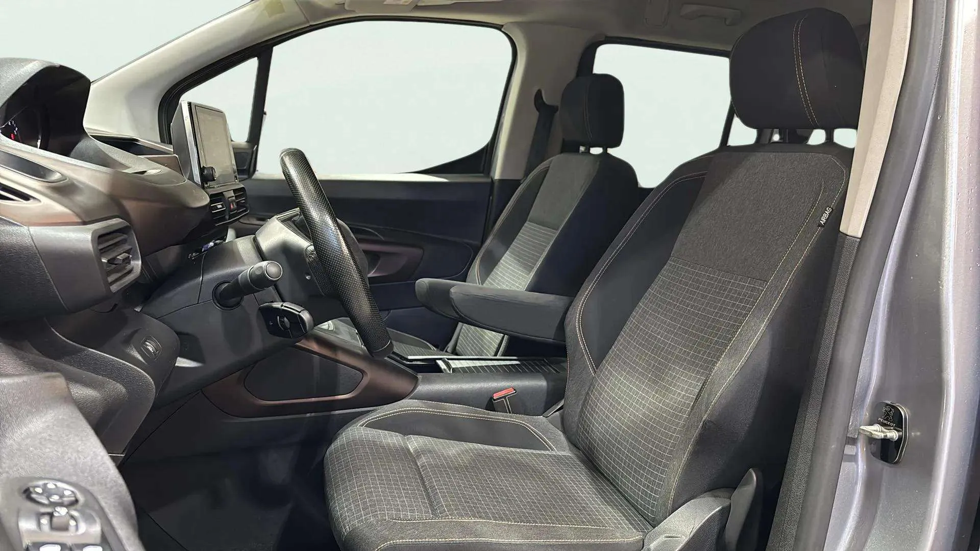 Peugeot Rifter GT Line Standard BlueHDi - foto 21