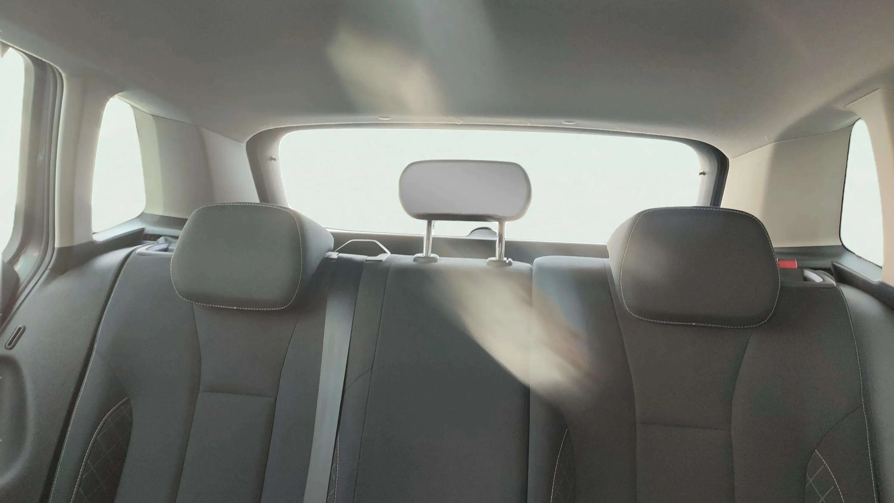 Škoda Kamiq 1.0 TSI Ambition - foto 13