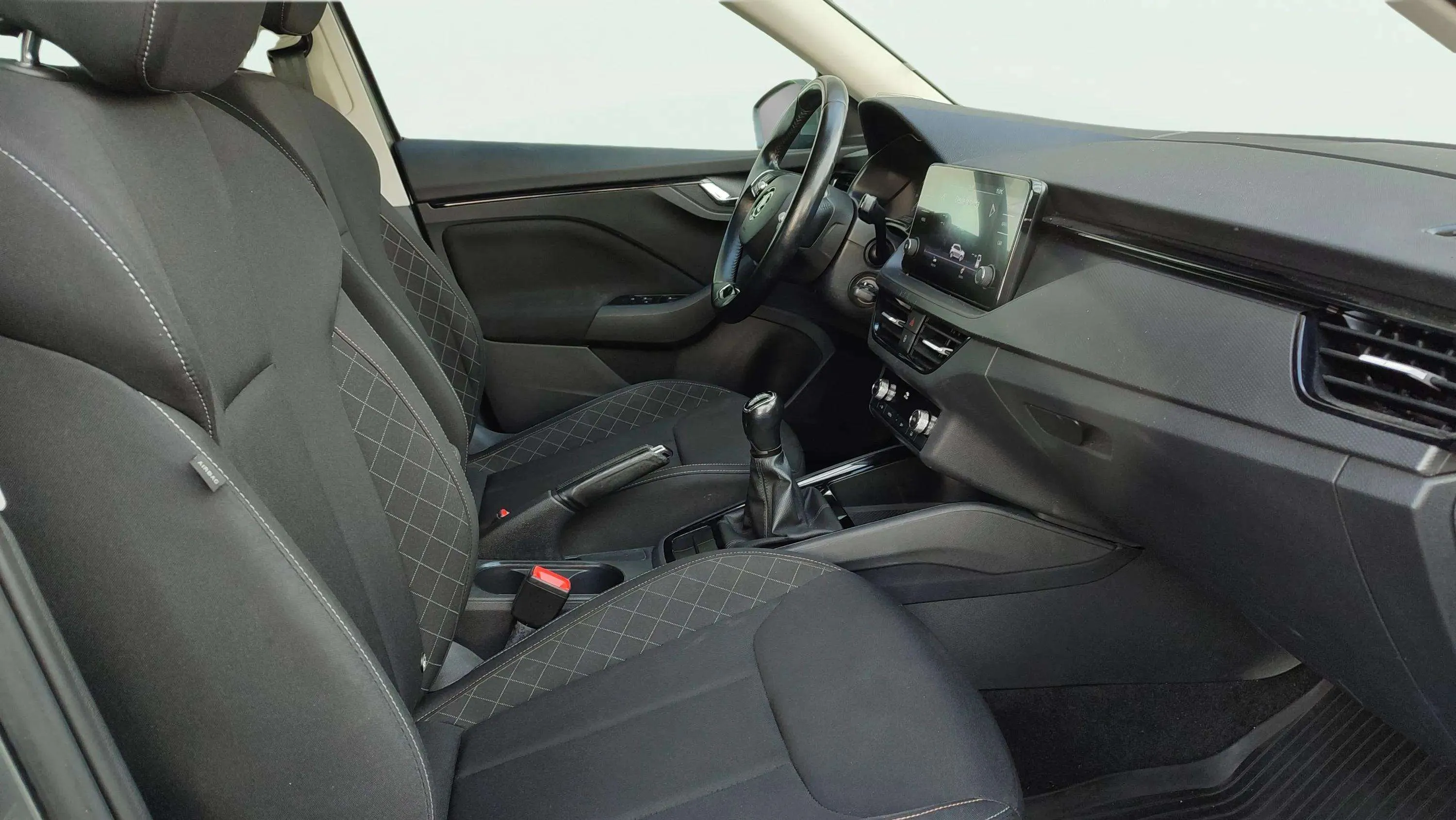 Škoda Kamiq 1.0 TSI Ambition - foto 12