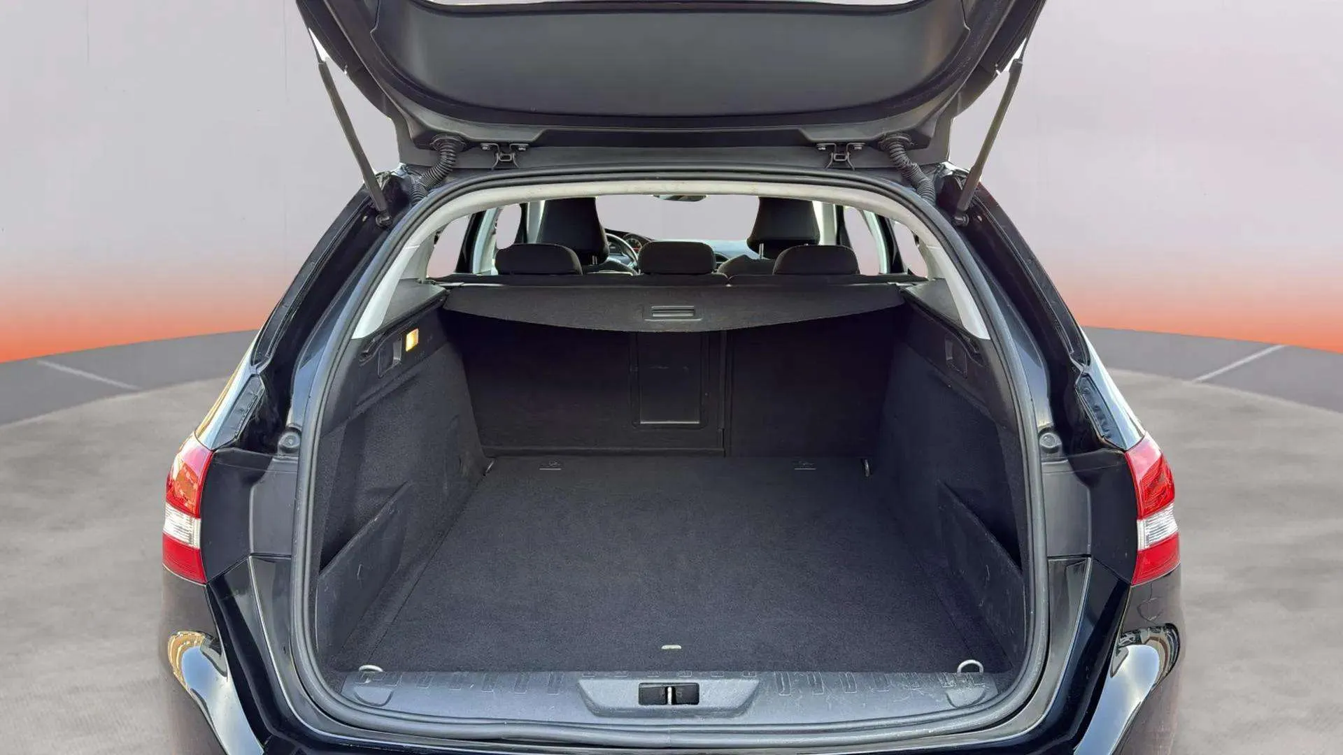 Peugeot 308 SW Active 1.2 PureTech - foto 9