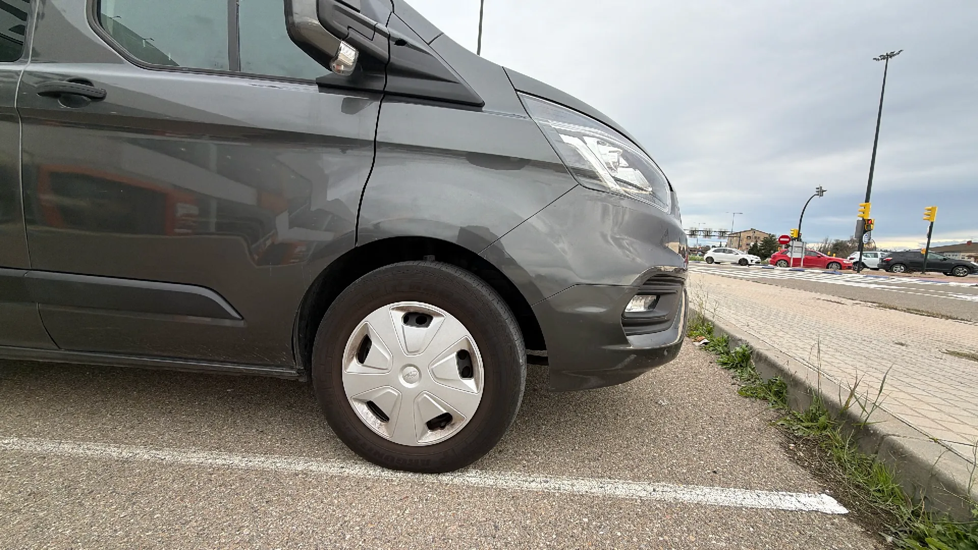 Ford Transit Custom ombi FT 320 L2 Trend 2.0 EcoBlue (9 plazas) - foto 9