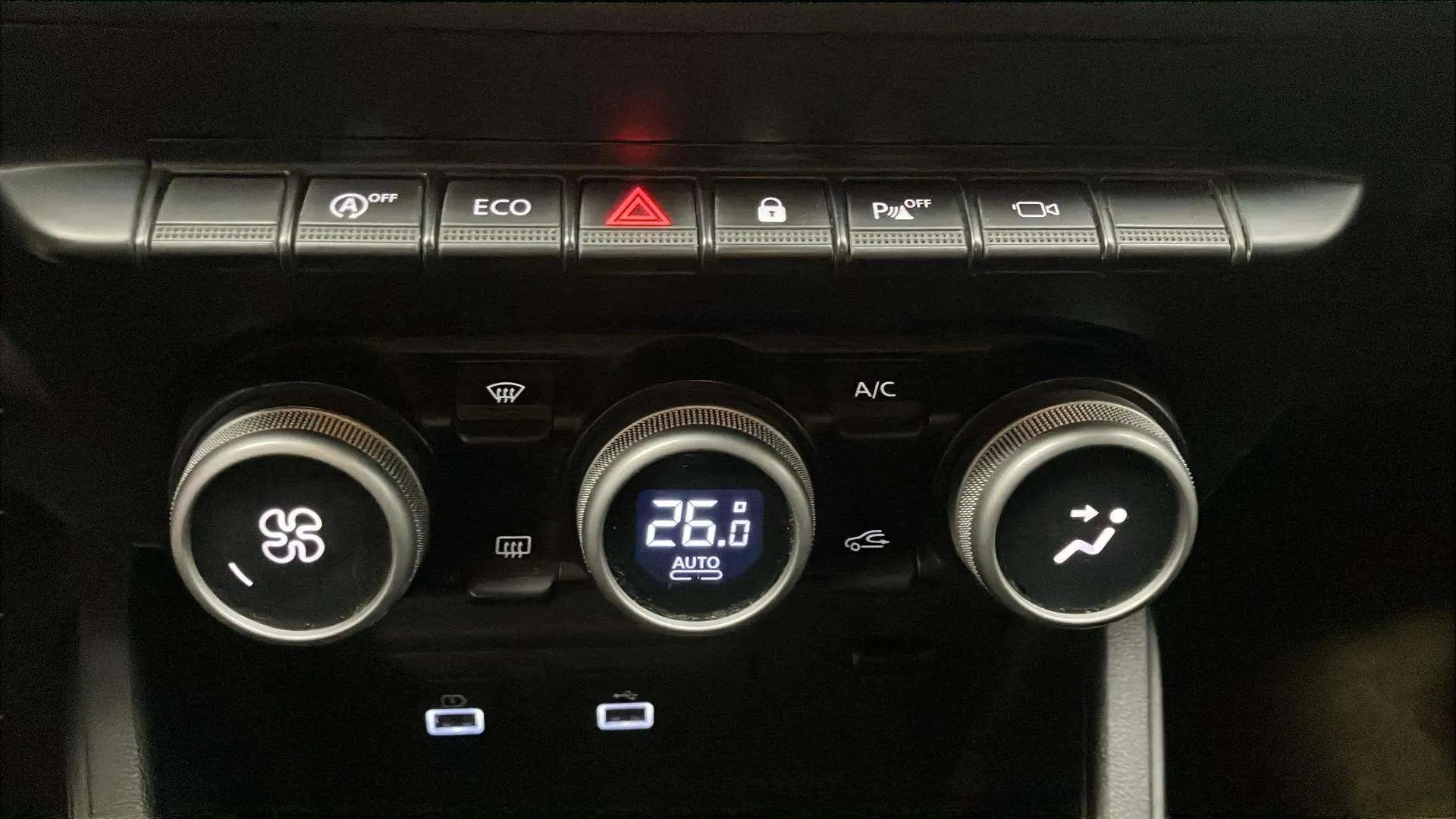 Dacia Duster Essential TCe ECO-G 4x2 - foto 17