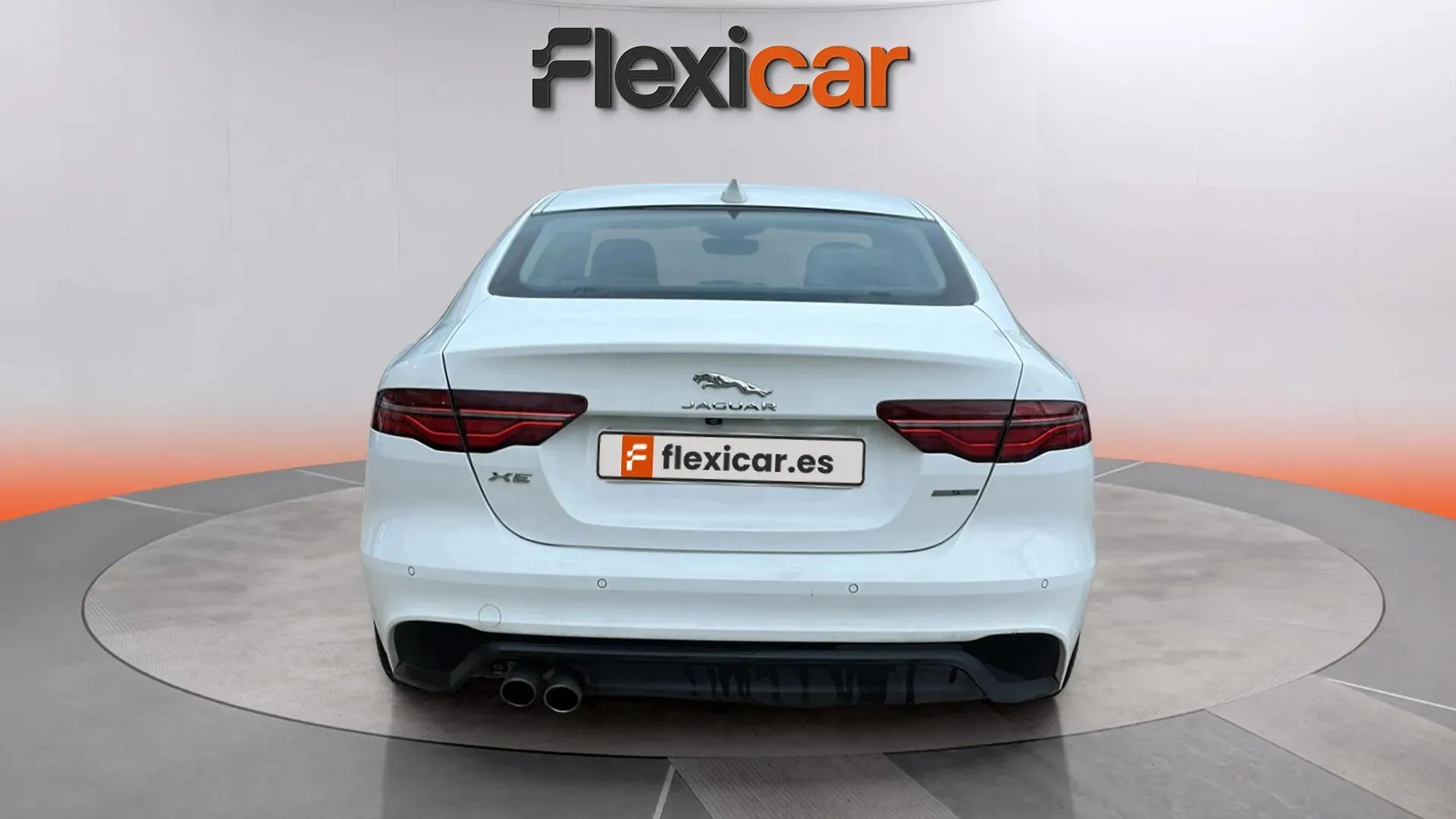 Jaguar XE 2.0 Diesel RWD Portfolio - foto 5