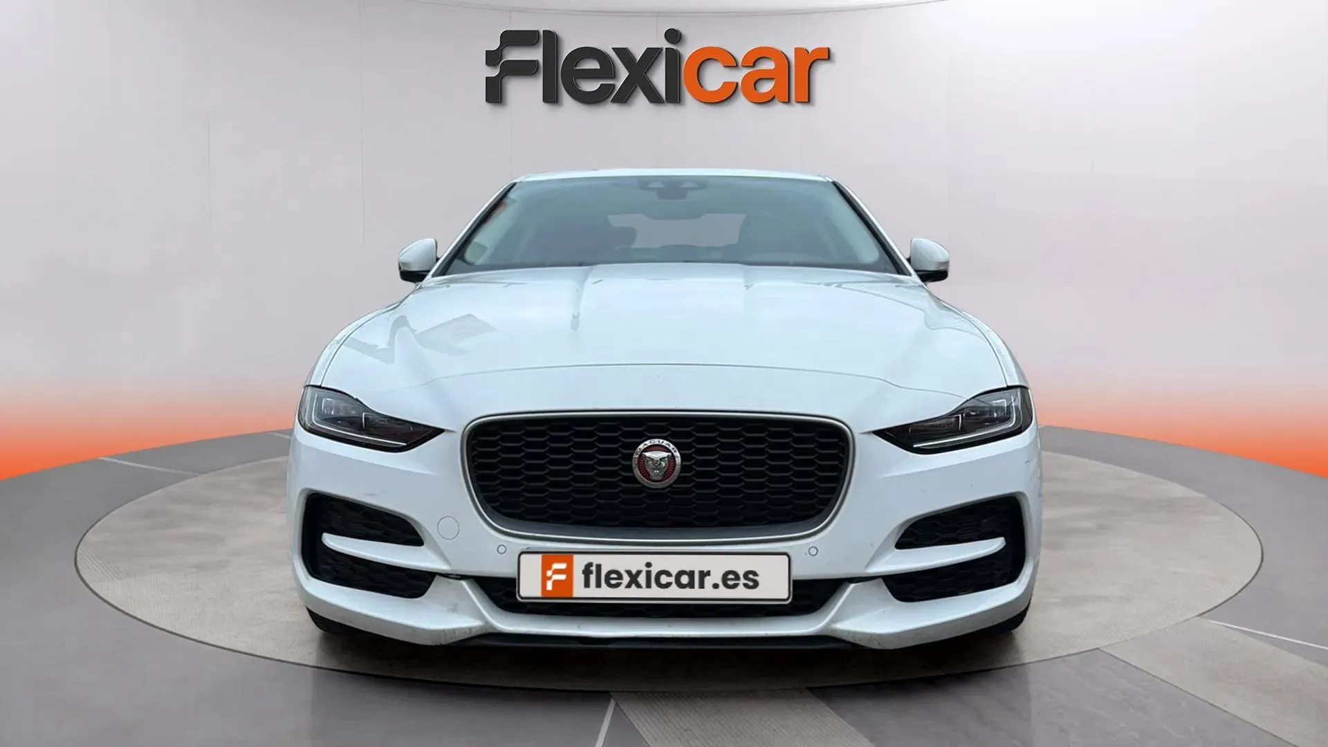 Jaguar XE 2.0 Diesel RWD Portfolio - foto 2