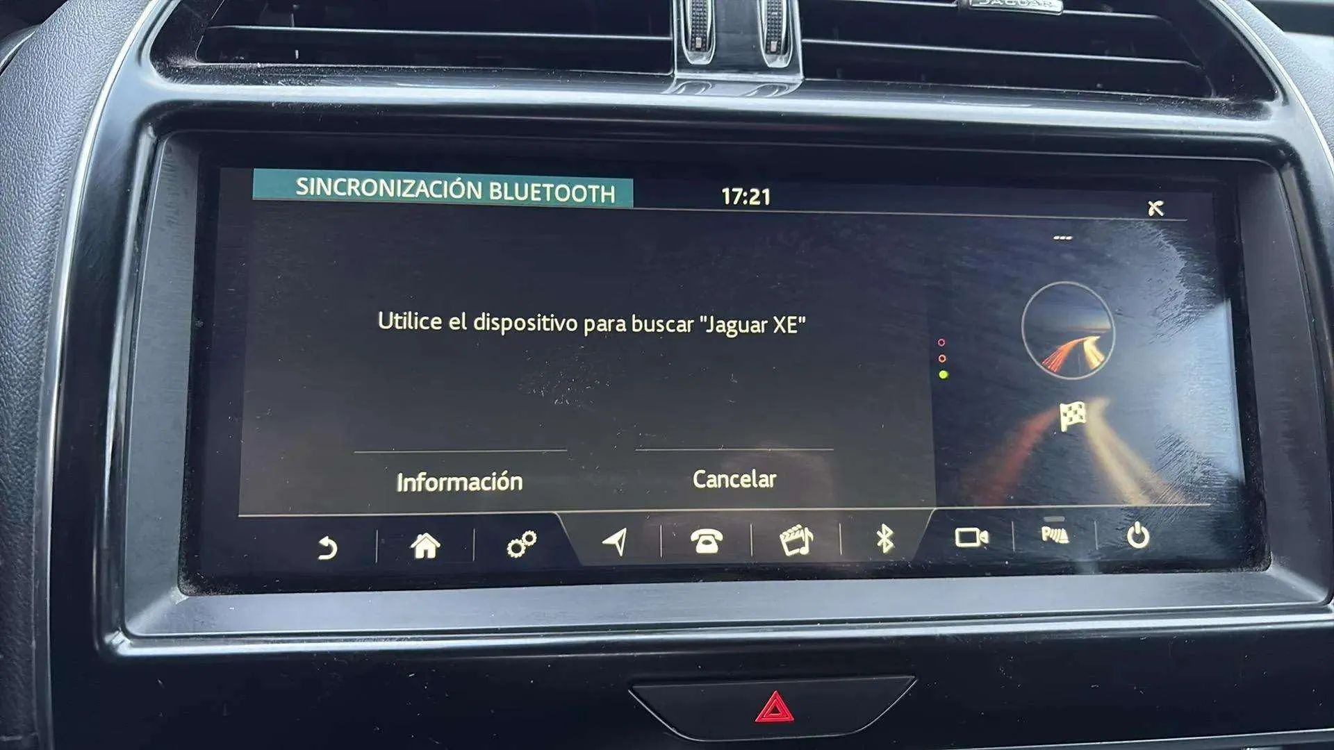 Jaguar XE 2.0 Diesel RWD Portfolio - foto 21