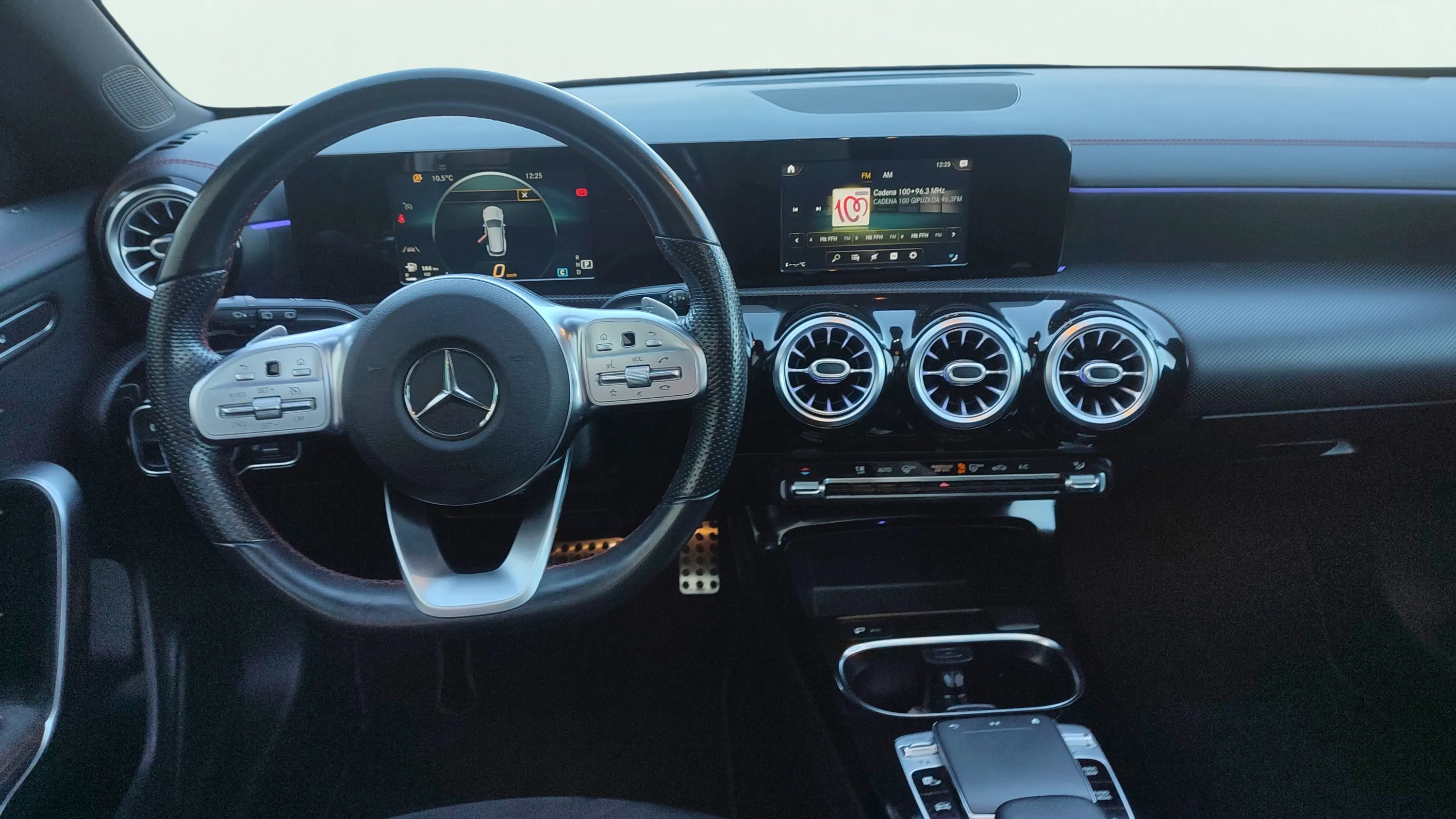 Mercedes-Benz CLA 220 D DCT Shooting Brake - foto 14