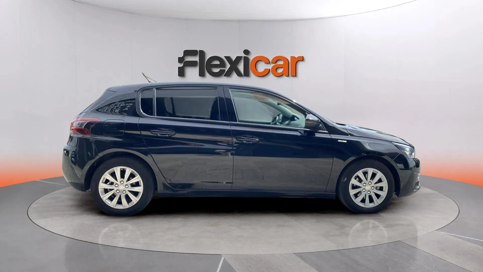 Peugeot 308 Allure 1.2 PureTech - foto 8