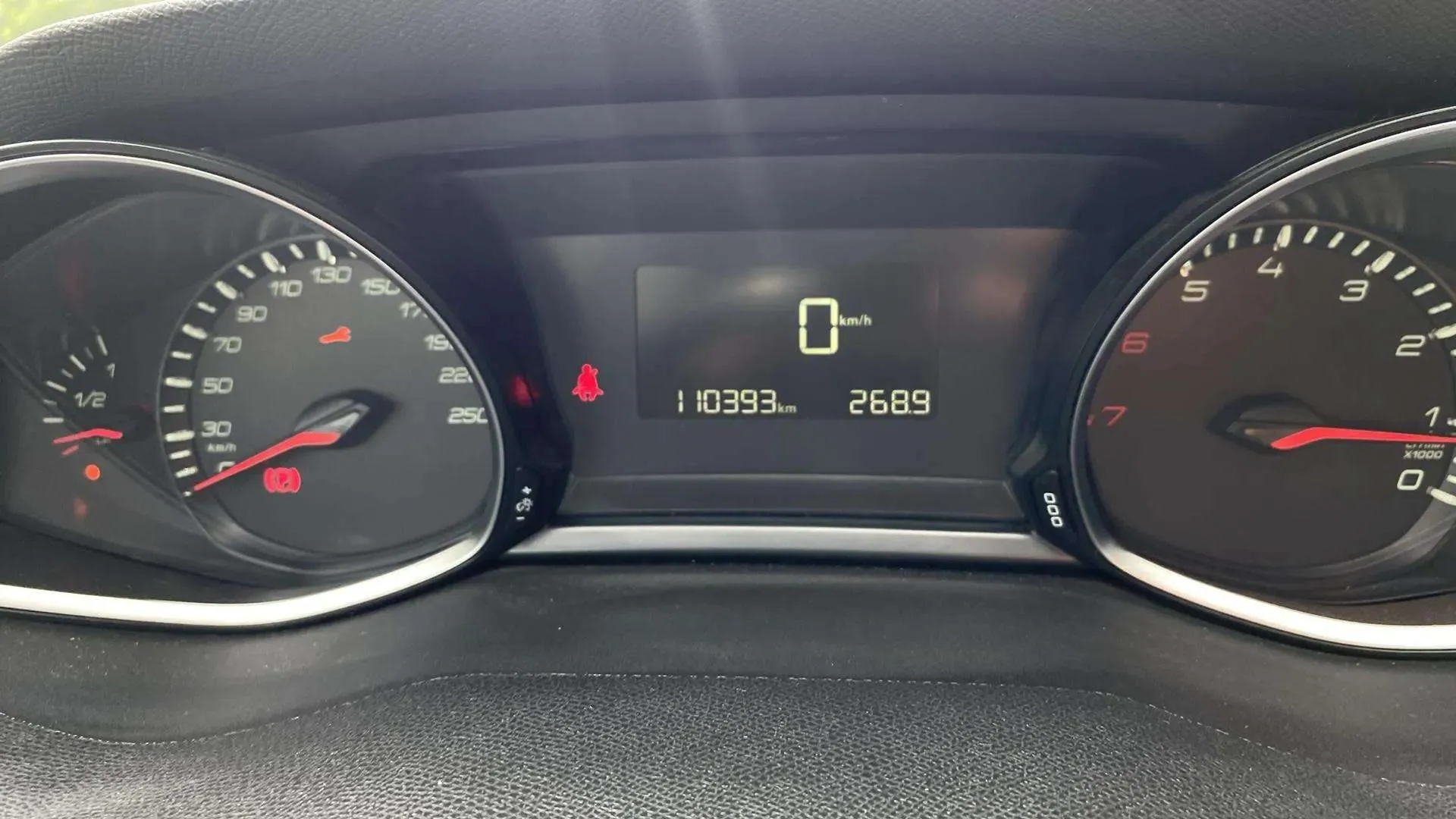 Peugeot 308 Allure 1.2 PureTech - foto 13