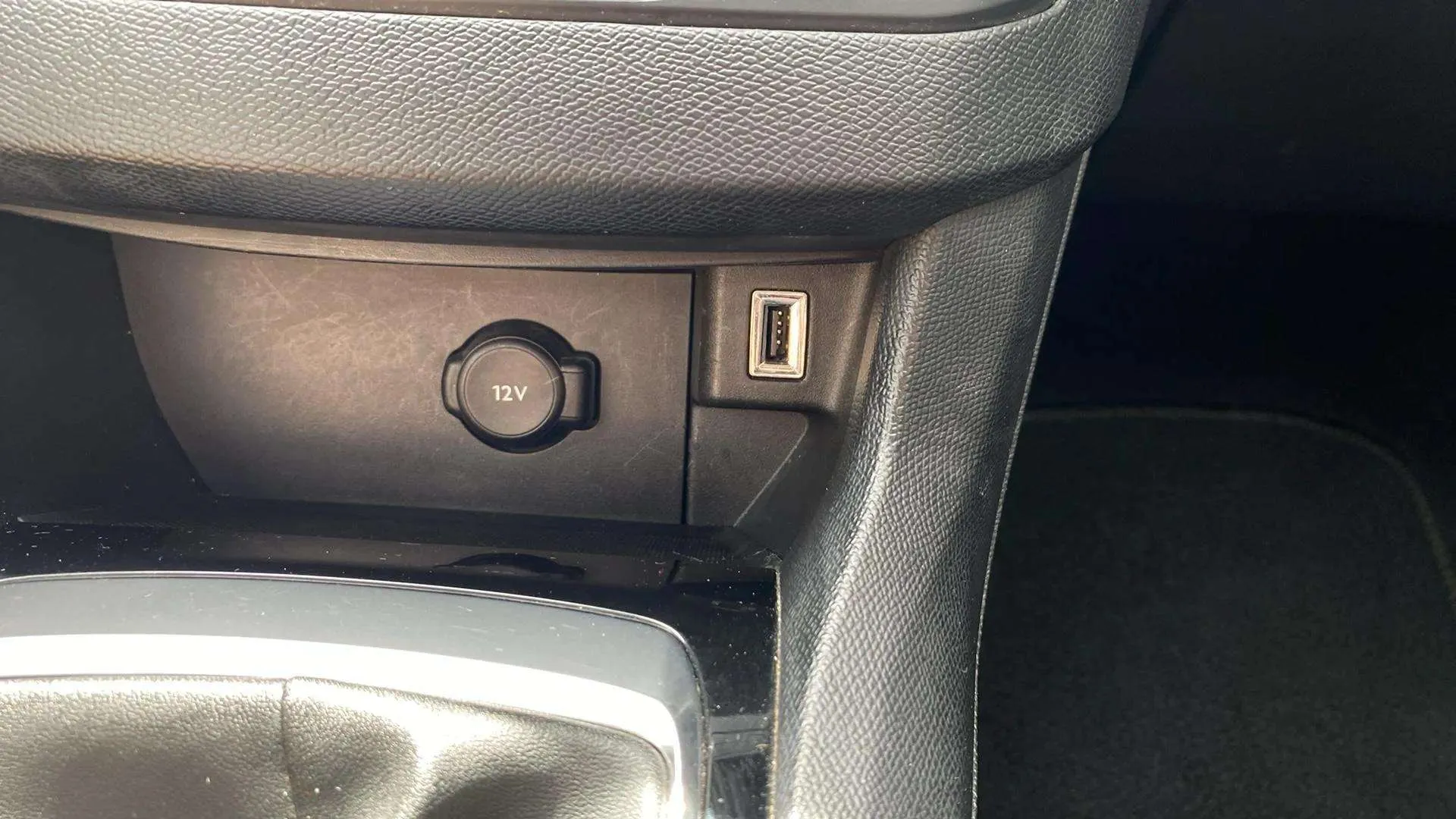Peugeot 308 Allure 1.2 PureTech - foto 23