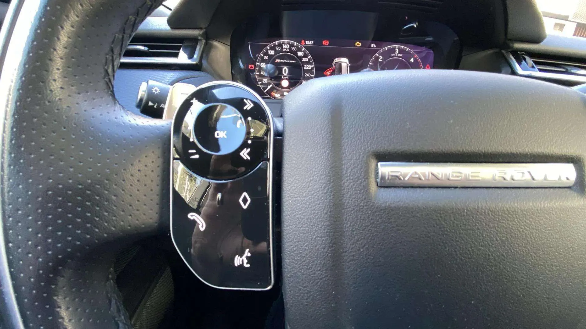 Land Rover Range Rover Velar 3.0 D300 4WD - foto 11
