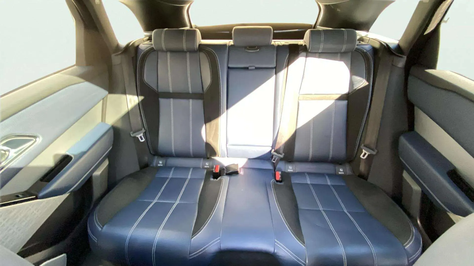 Land Rover Range Rover Velar 3.0 D300 4WD - foto 20
