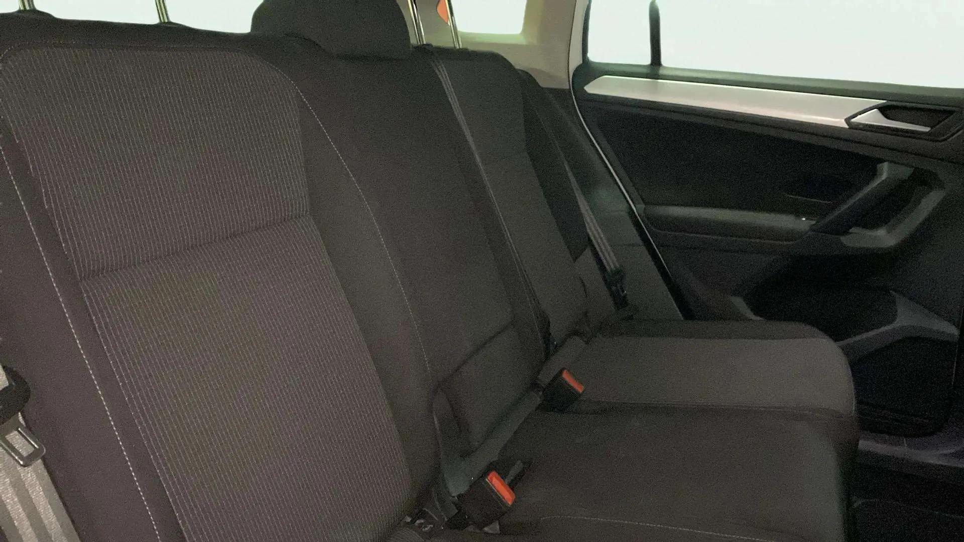 Volkswagen Tiguan 1.5 TSI - foto 23