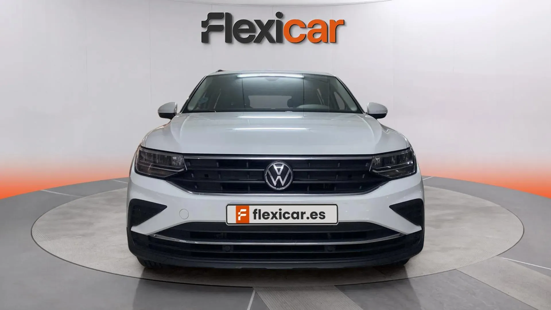 Volkswagen Tiguan 1.5 TSI - foto 2