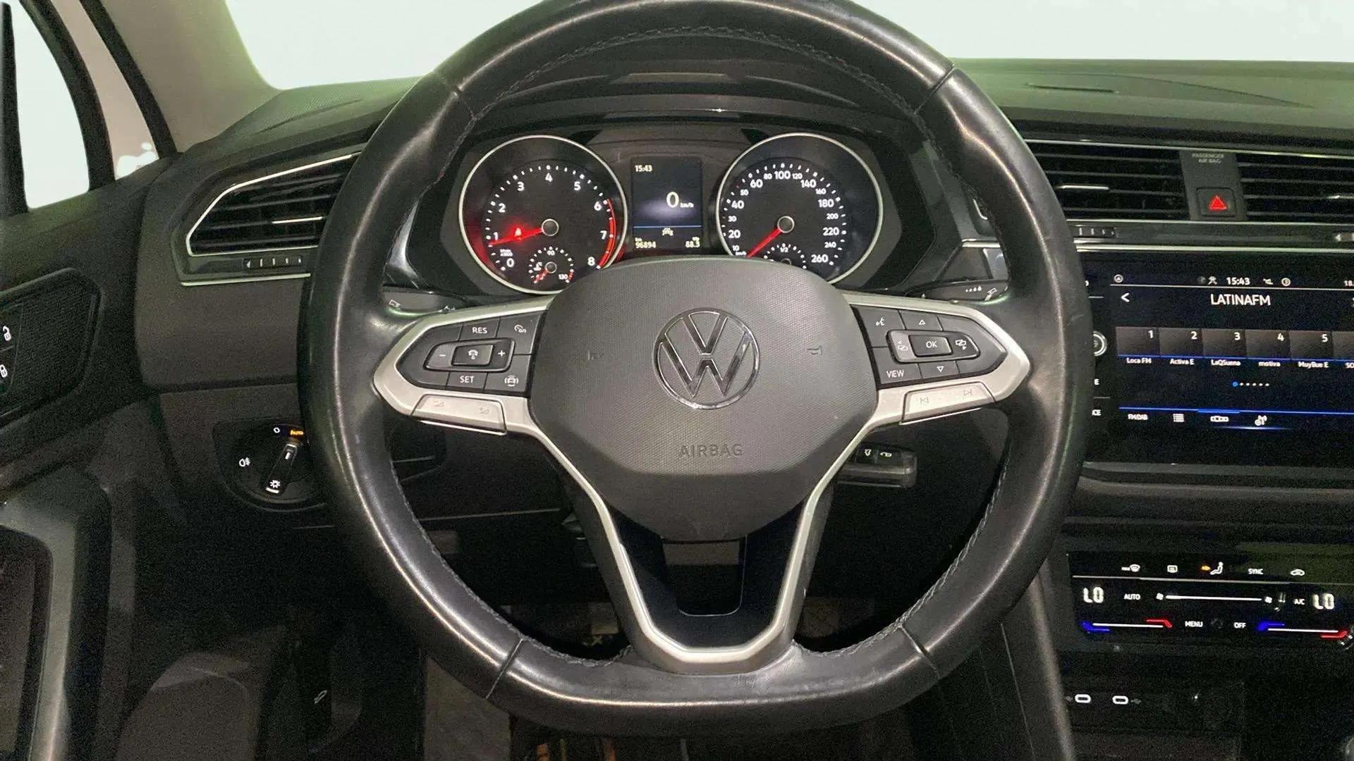 Volkswagen Tiguan 1.5 TSI - foto 10