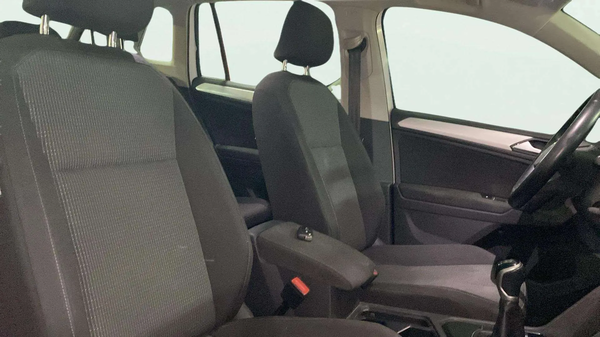 Volkswagen Tiguan 1.5 TSI - foto 21