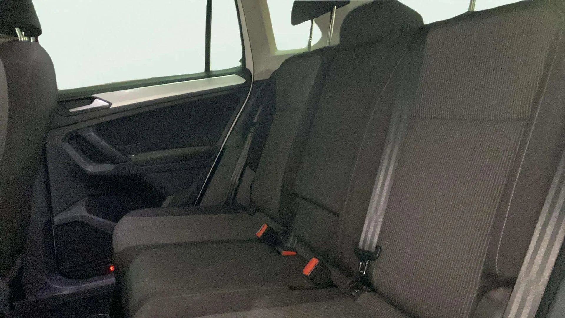 Volkswagen Tiguan 1.5 TSI - foto 22