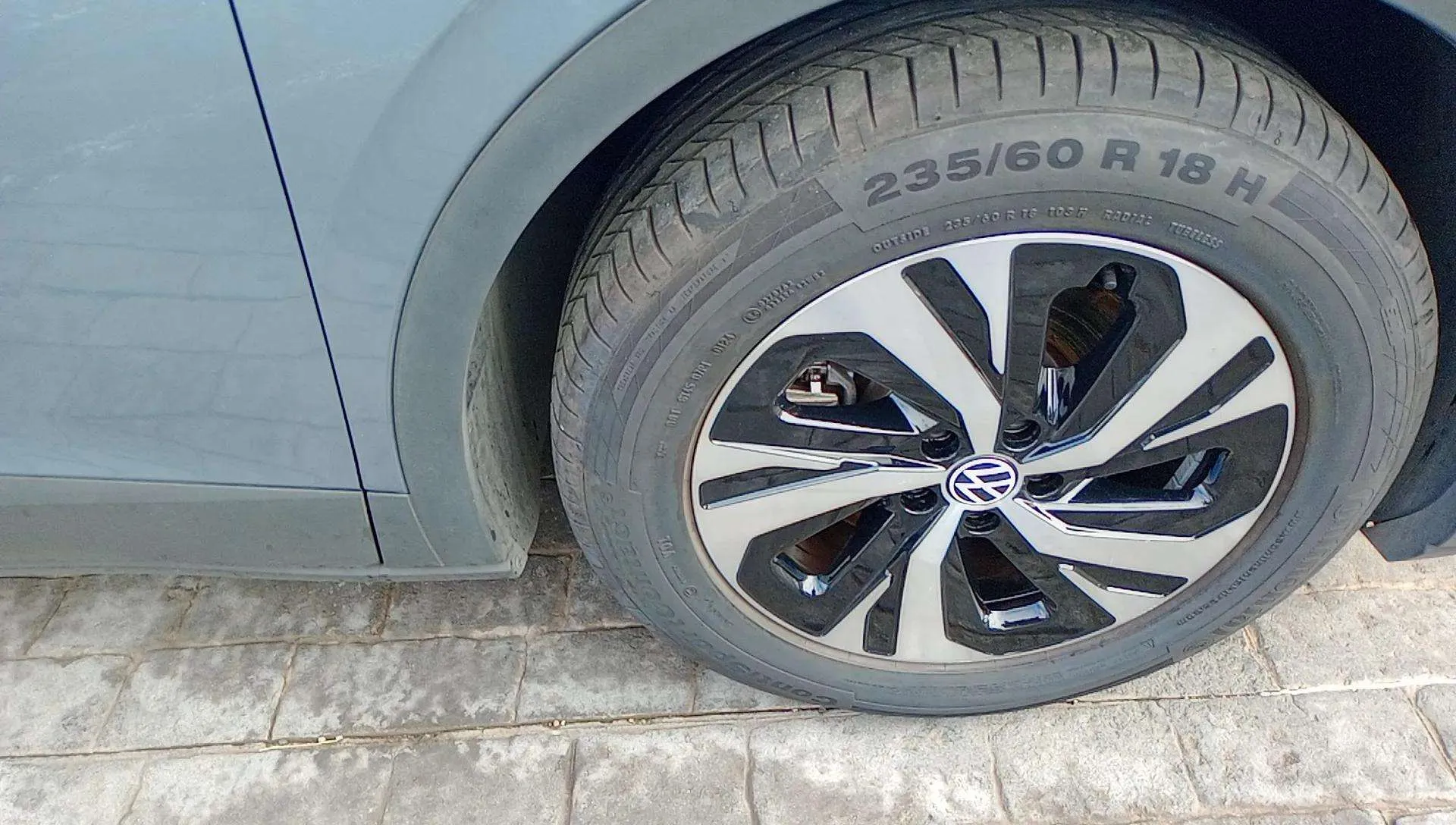 Volkswagen ID.4 Pure - foto 17