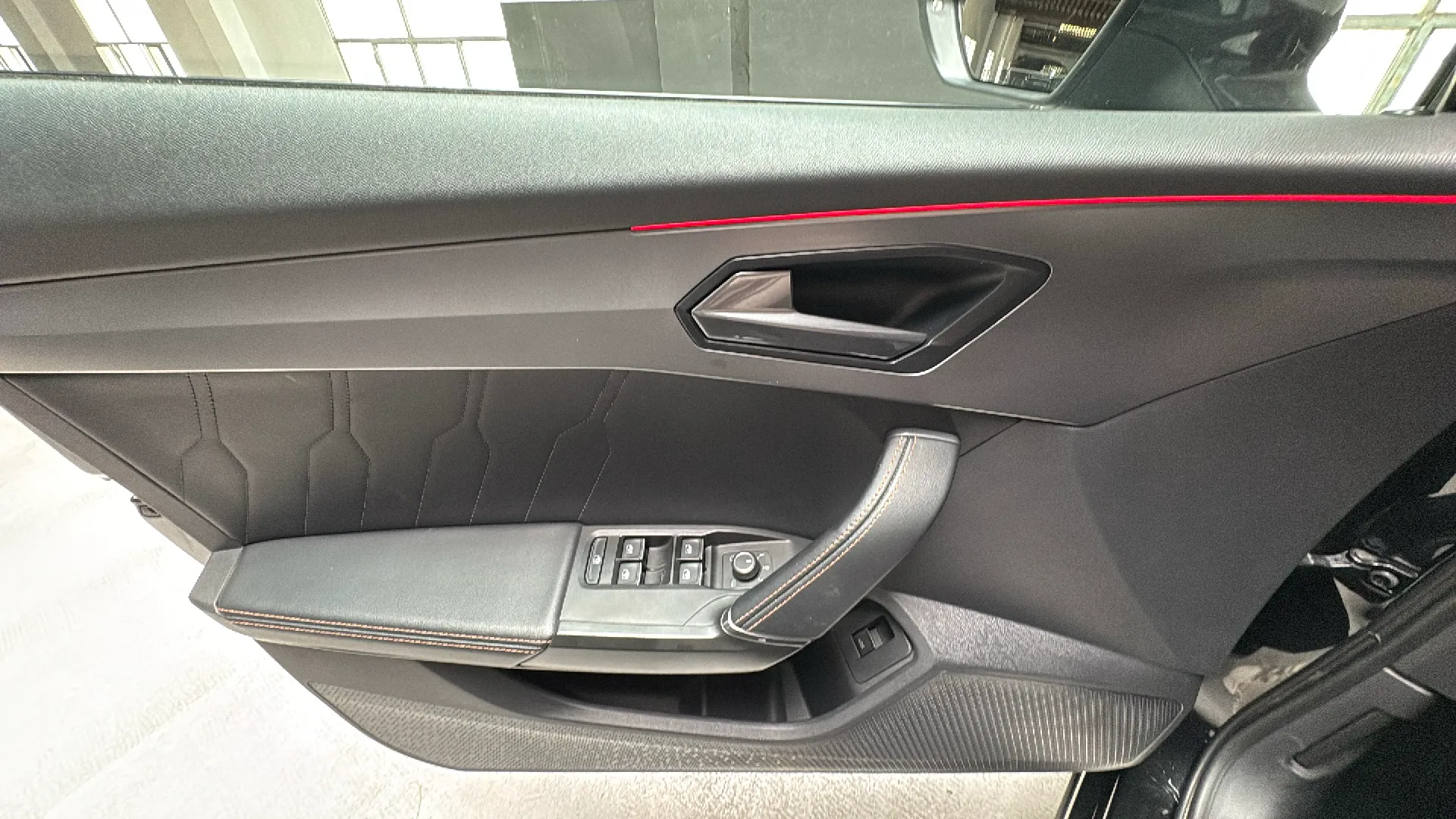 Cupra Formentor 1.5 TSI DSG - foto 12