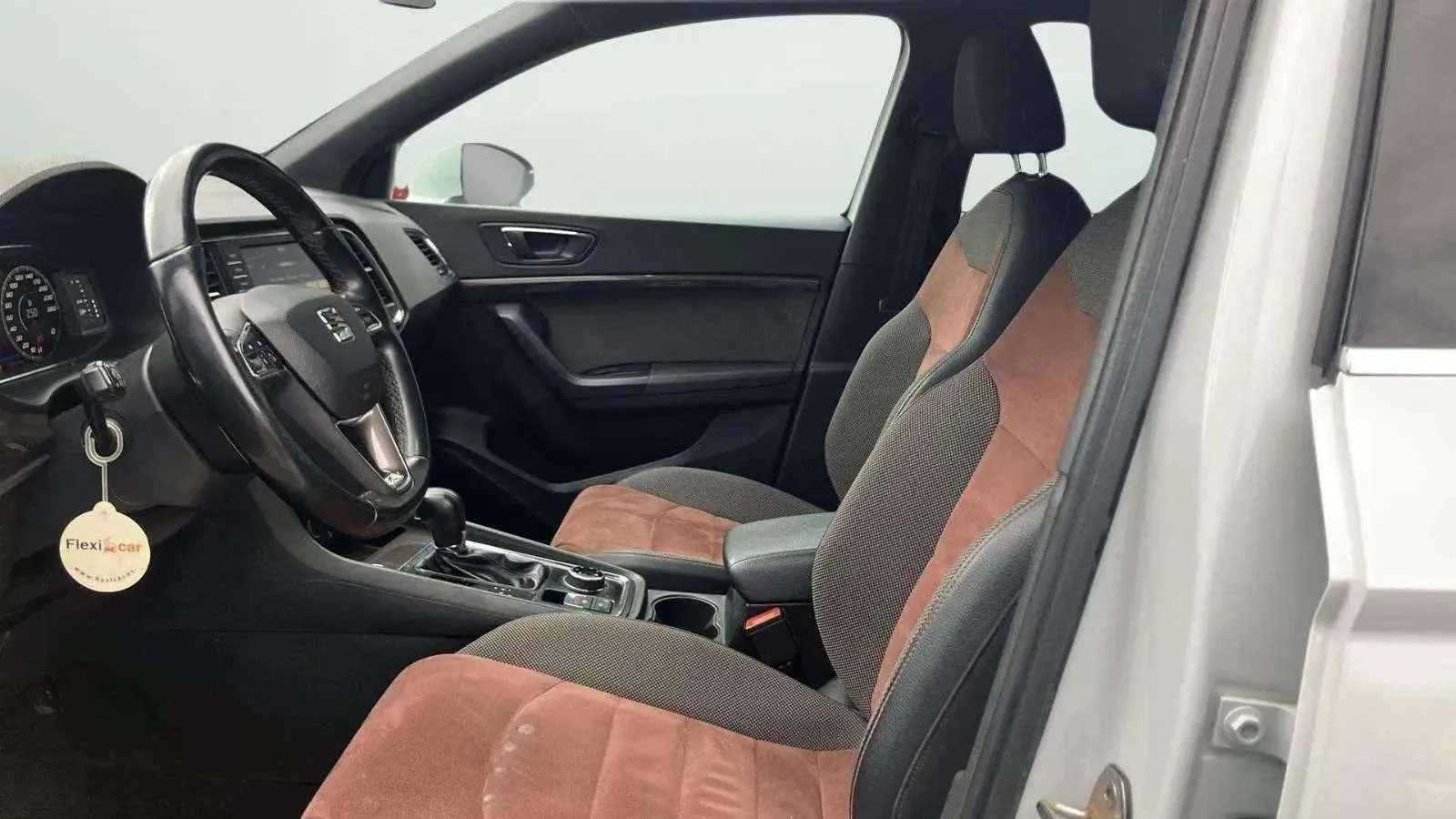 SEAT Ateca 1.5 TSI DSG Xcel Edit. - foto 18