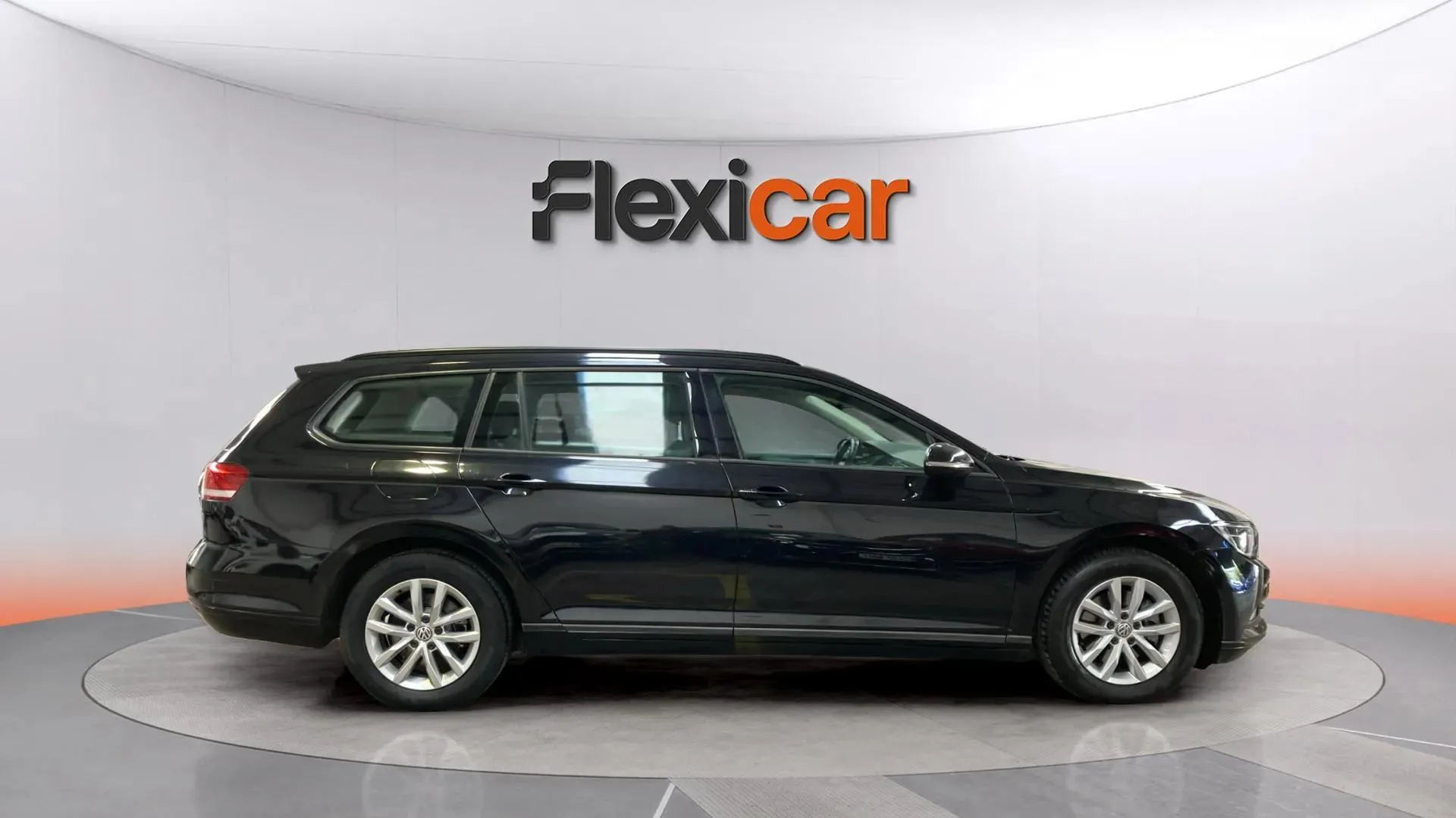 Volkswagen Passat Advance 1.6 TDI DSG Variant - foto 3