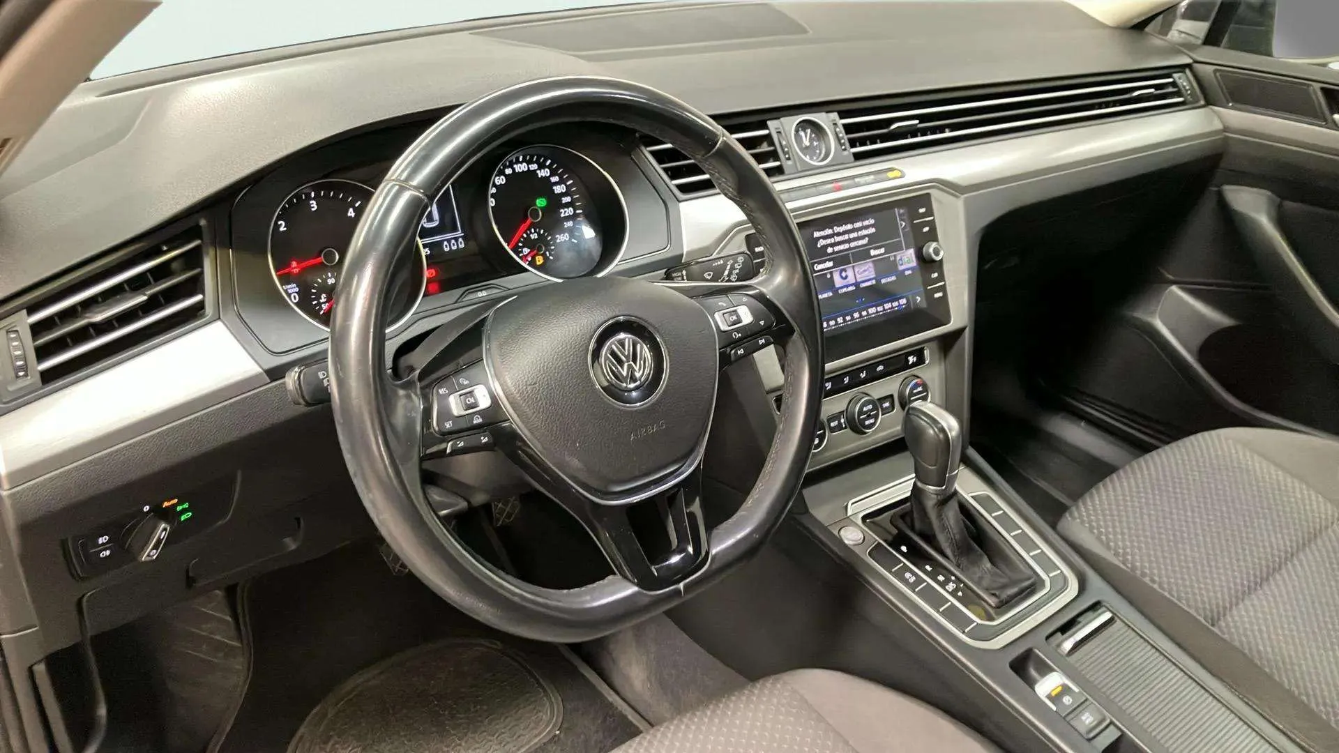 Volkswagen Passat Advance 1.6 TDI DSG Variant - foto 6