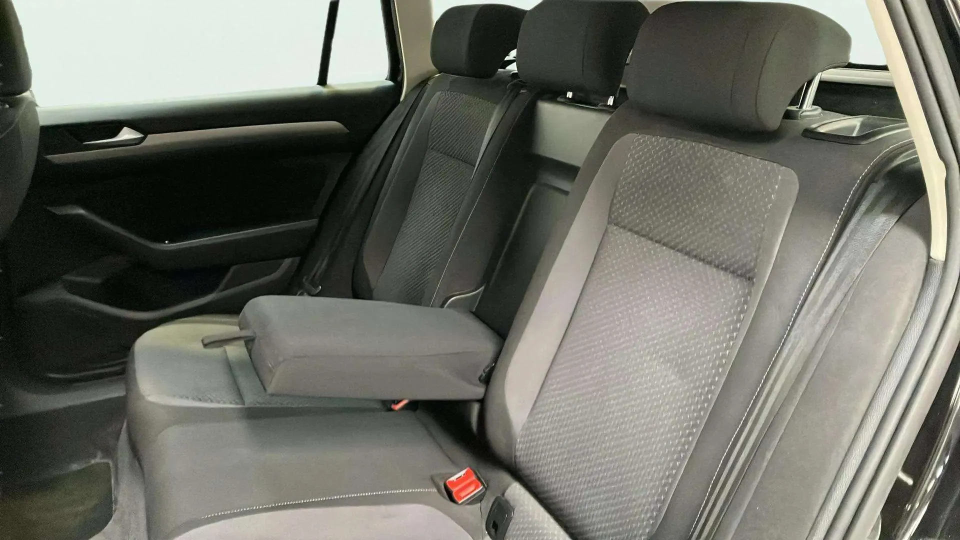 Volkswagen Passat Advance 1.6 TDI DSG Variant - foto 10
