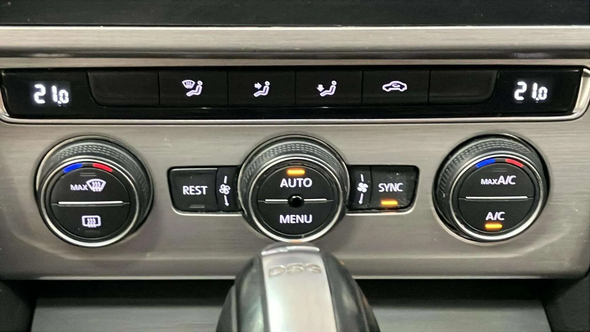 Volkswagen Passat Advance 1.6 TDI DSG Variant - foto 18