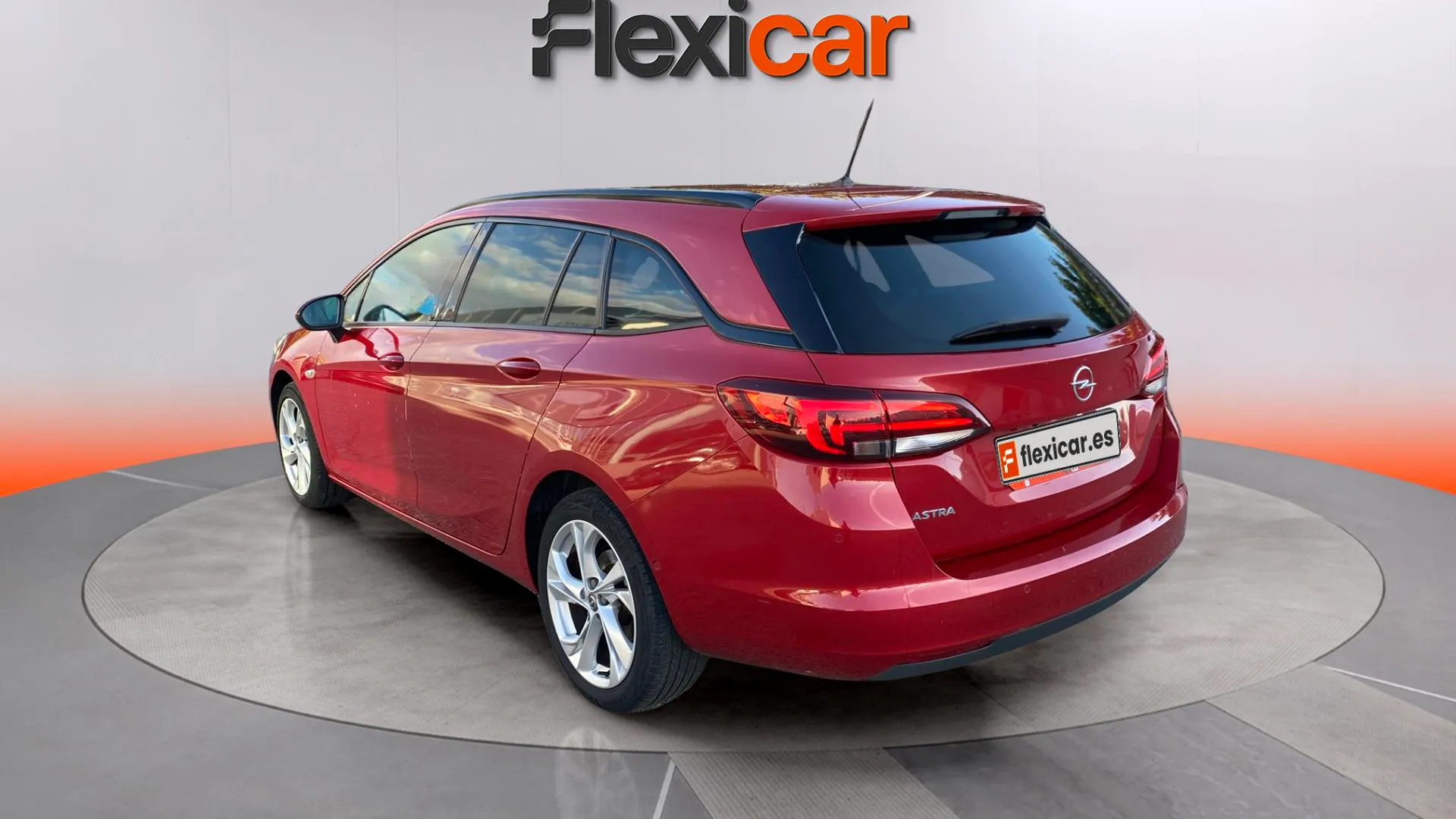 Opel Astra 1.2T SHL Edition ST - foto 4