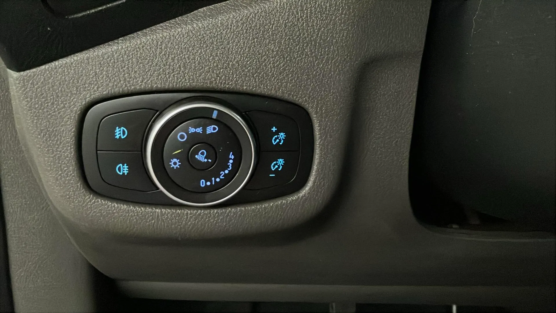 Ford Tourneo Connect 1.5 TDCi Trend - foto 38