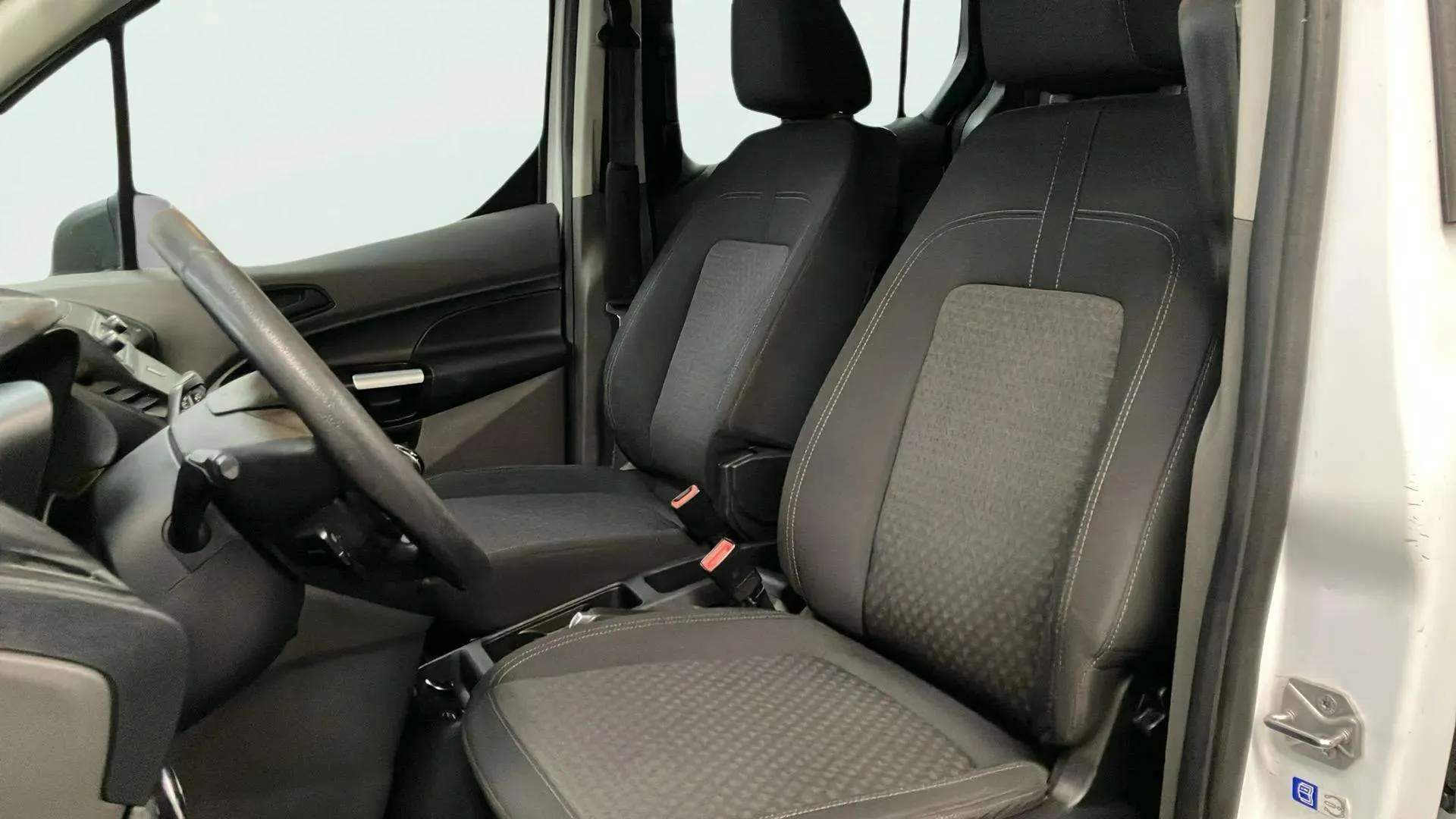 Ford Tourneo Connect 1.5 TDCi Trend - foto 9