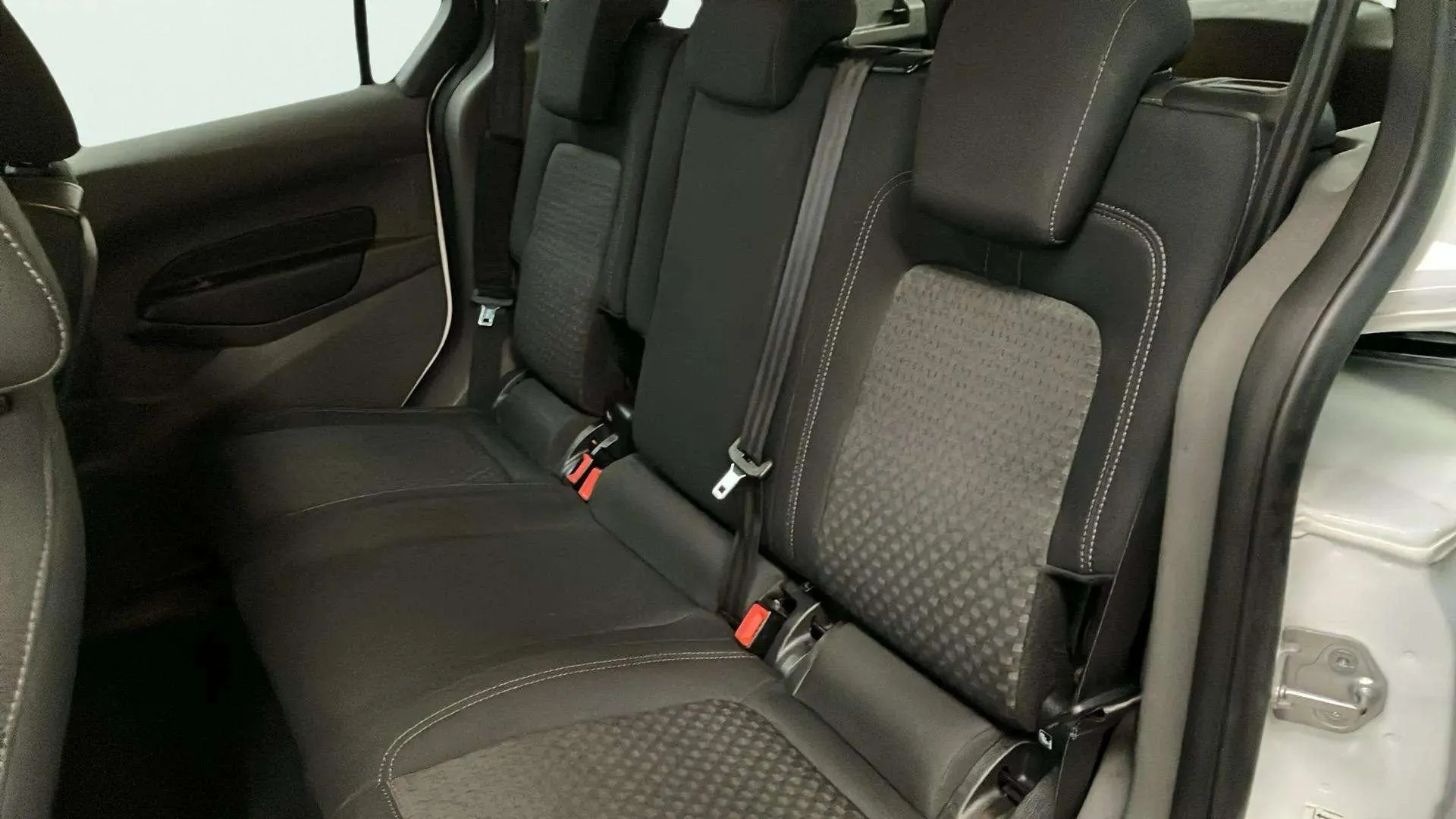 Ford Tourneo Connect 1.5 TDCi Trend - foto 10
